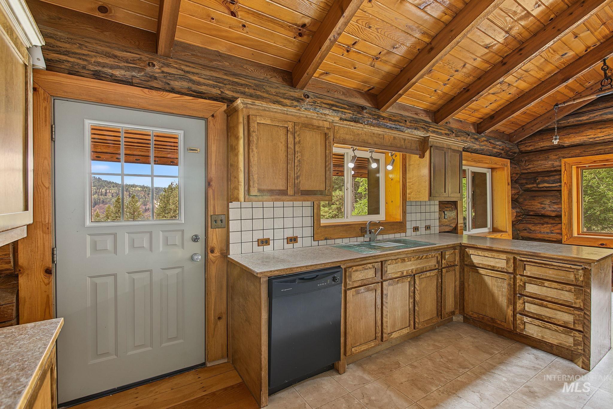 2926 Wells Bench Road Property Photo 16