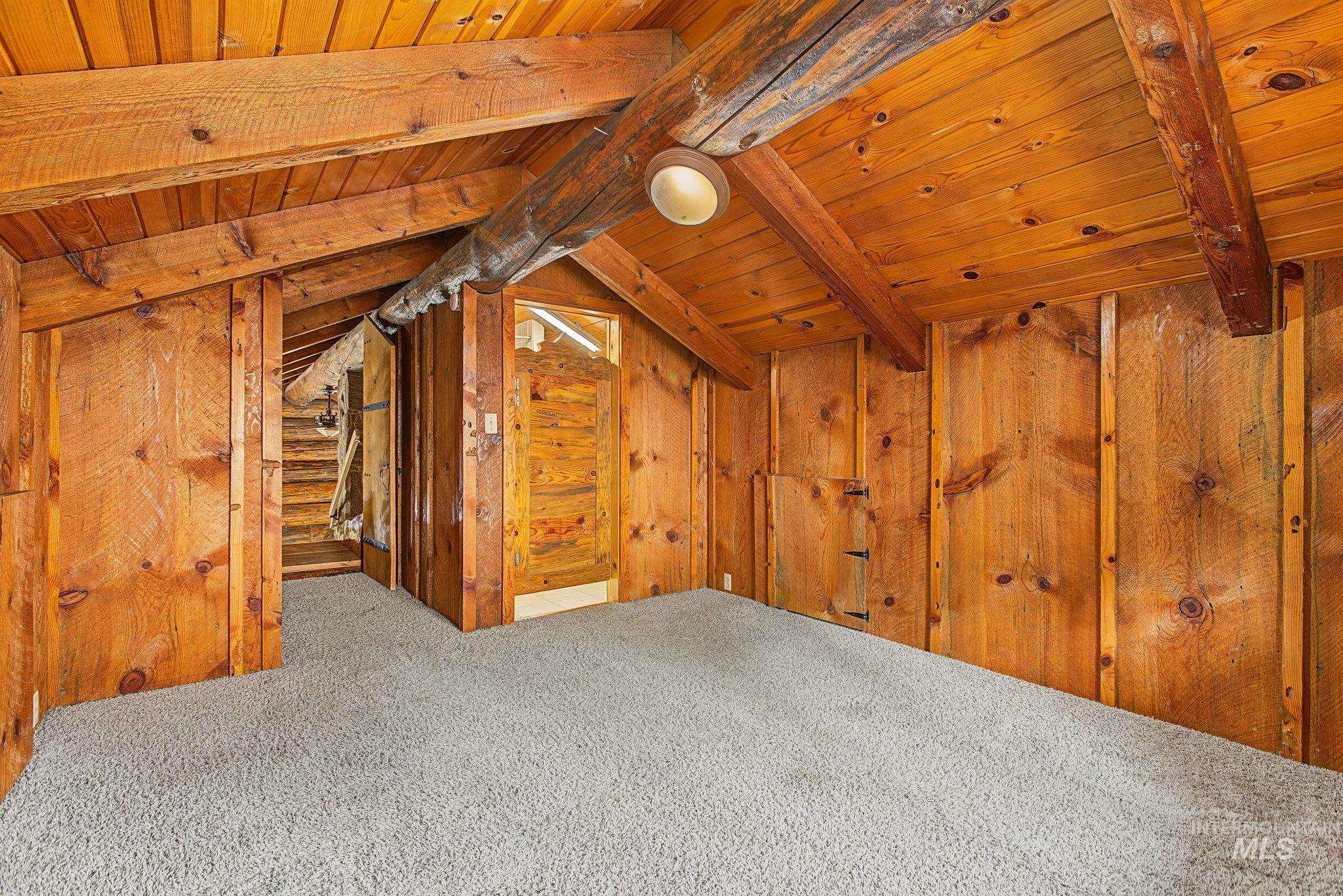 2926 Wells Bench Road Property Photo 32
