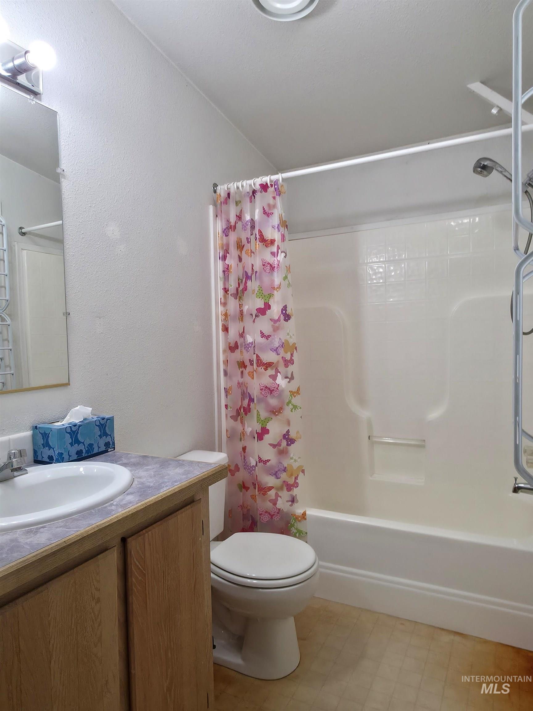 1215 W 7th Property Photo 17