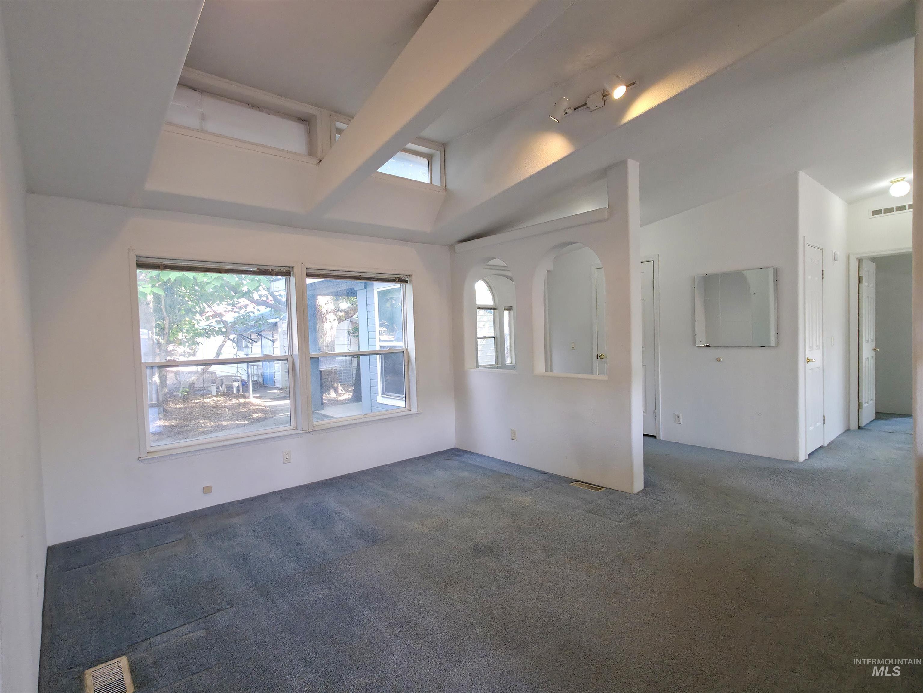 1215 W 7th Property Photo 18