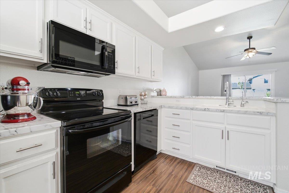 2508 E Cinnamon Lane Property Photo 10