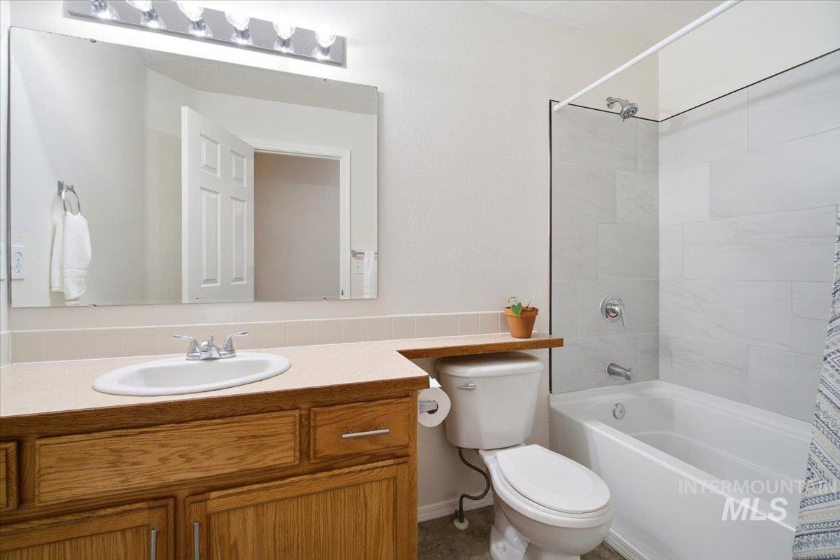 2508 E Cinnamon Lane Property Photo 28
