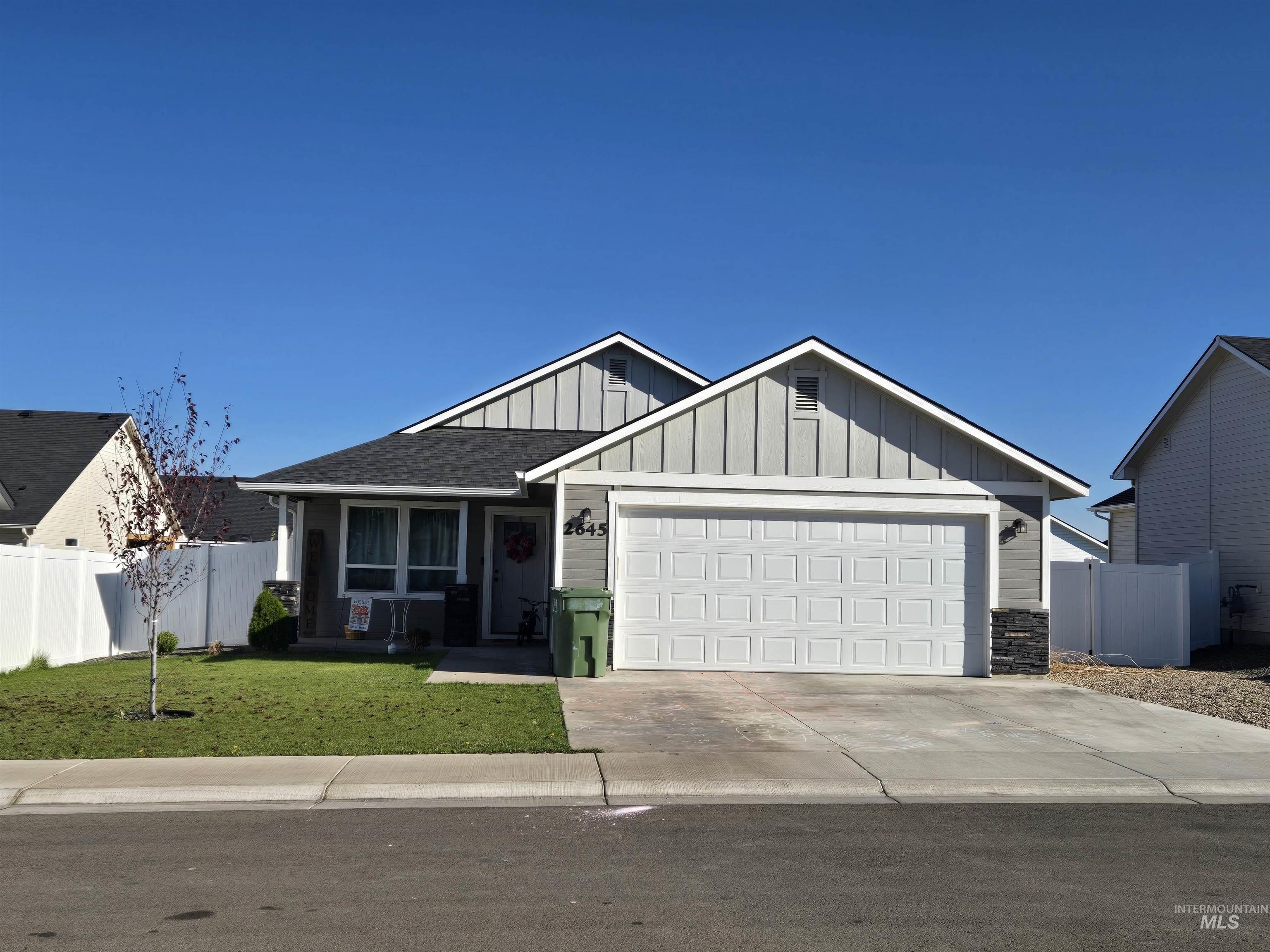 2645 Bandon Dunes Ave Property Photo 2