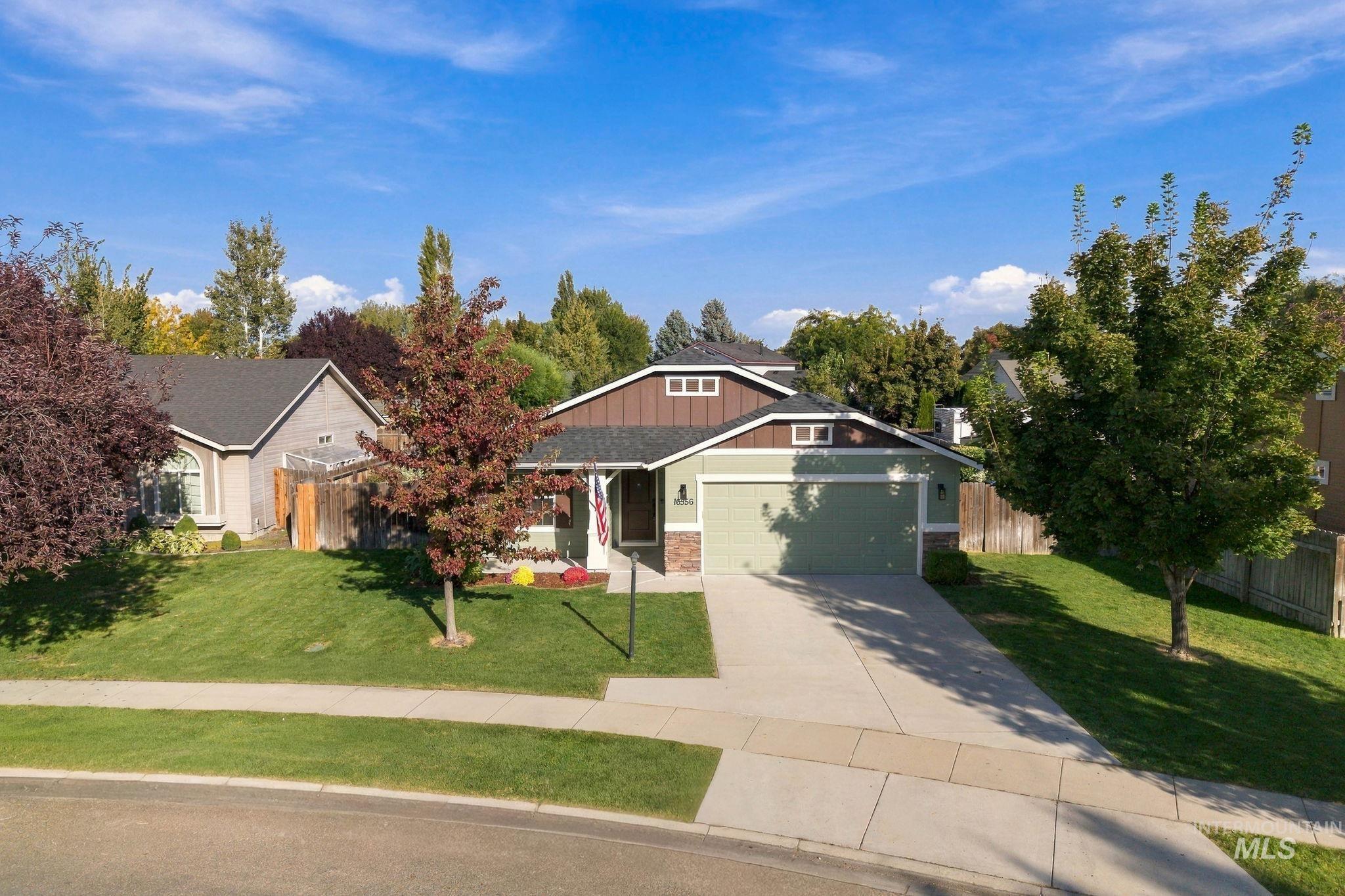 16556 Clover Valley Way Property Photo 3