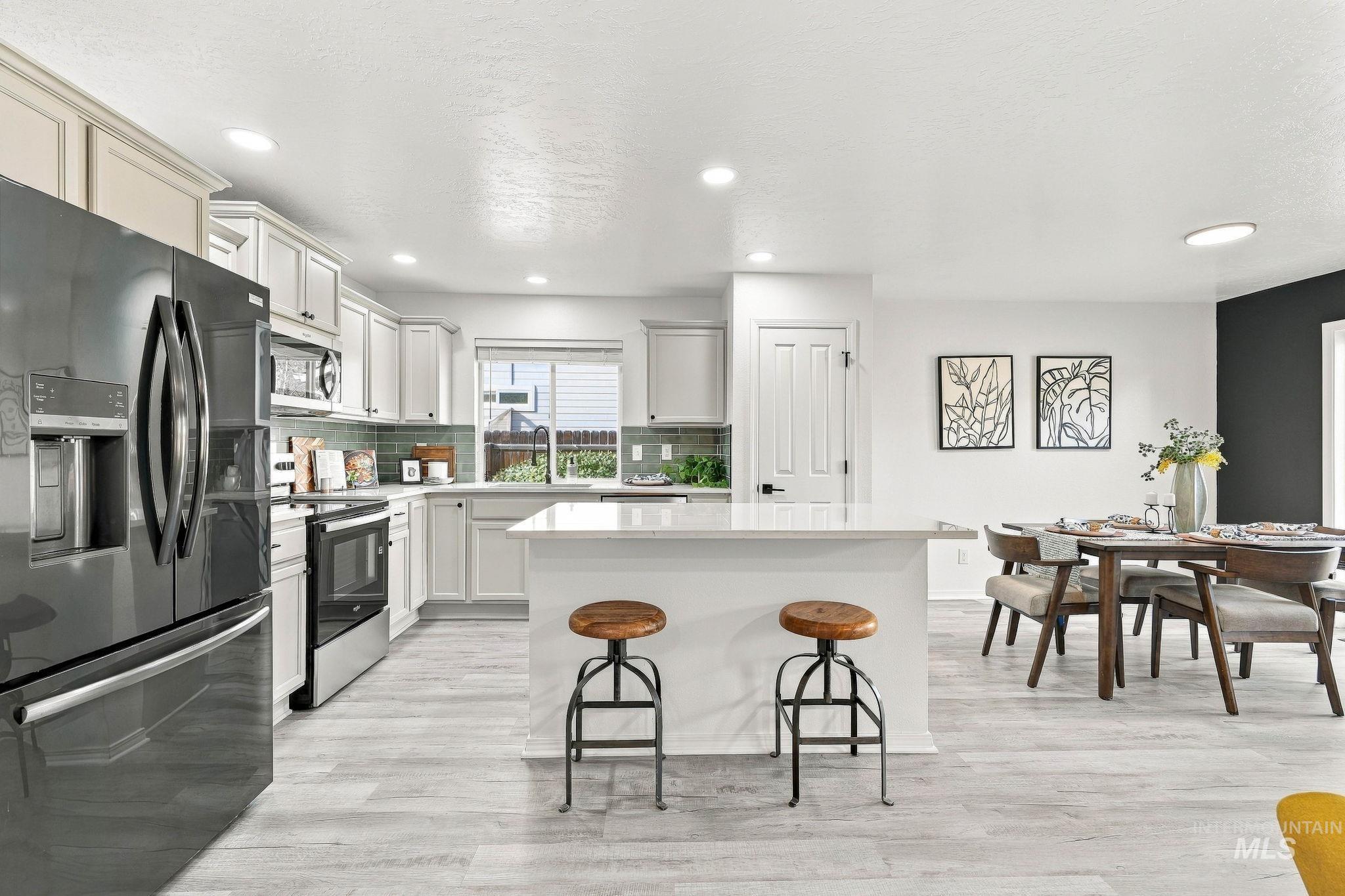 16556 Clover Valley Way Property Photo 16
