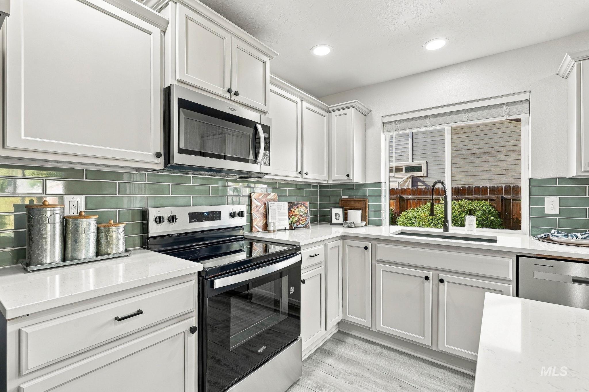 16556 Clover Valley Way Property Photo 23