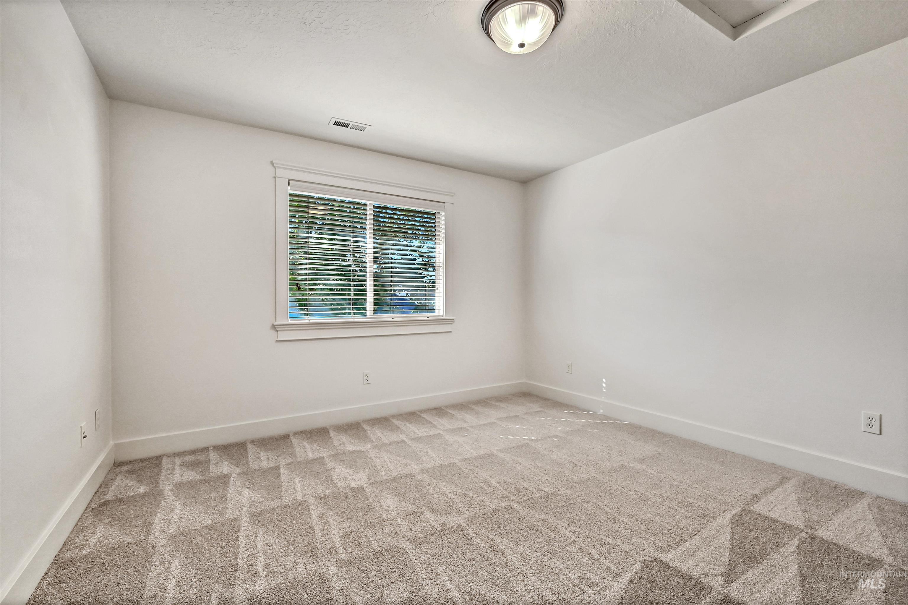 2089 W Grand Teton Drive Property Photo 27