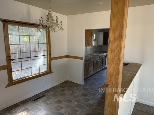277 & 279 S East Blvd Property Photo 15