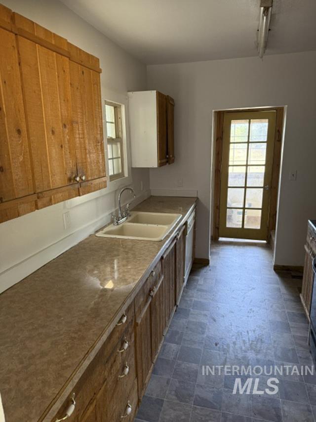 277 & 279 S East Blvd Property Photo 18