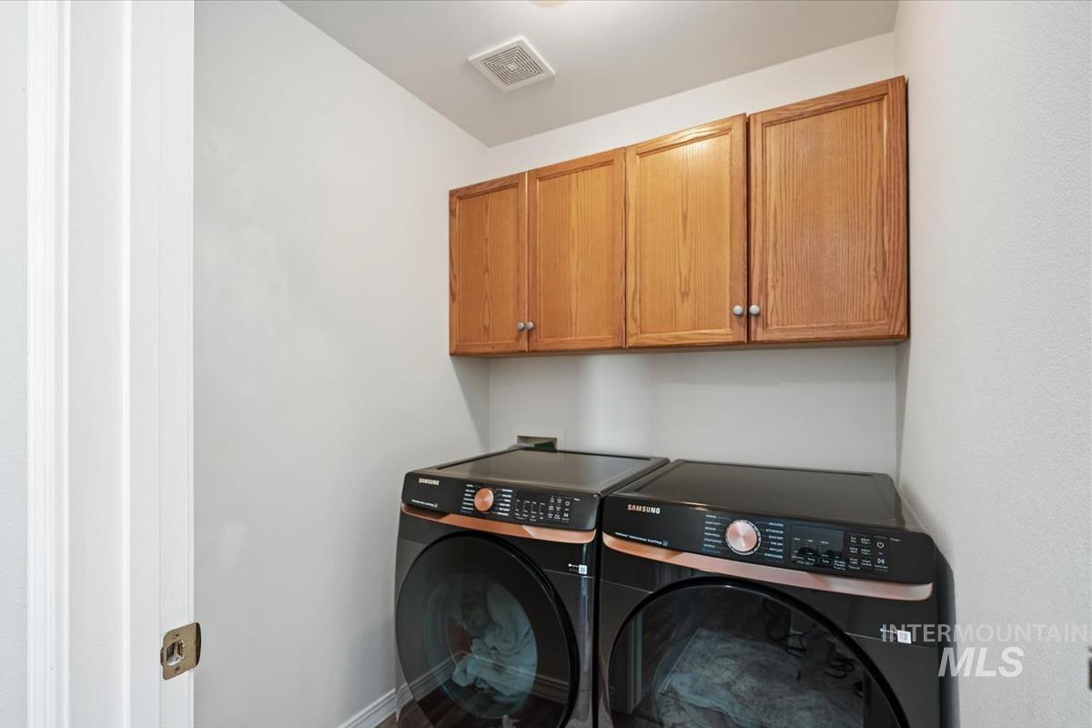 2914 Airport Ave Property Photo 18