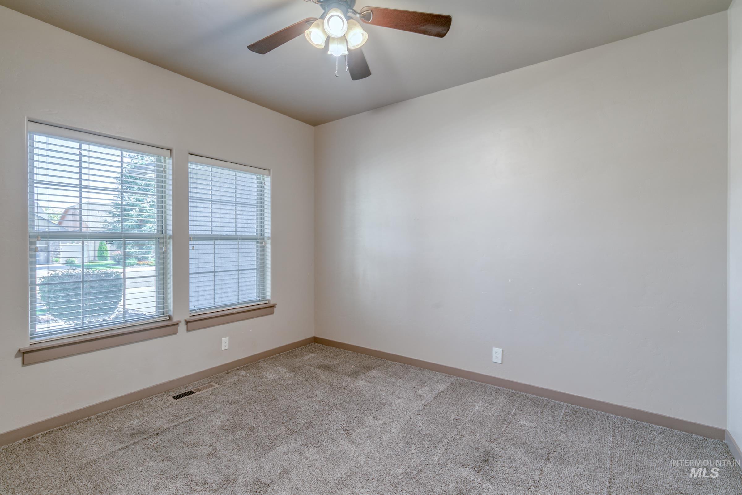 4316 Middlesboro Way Property Photo 20