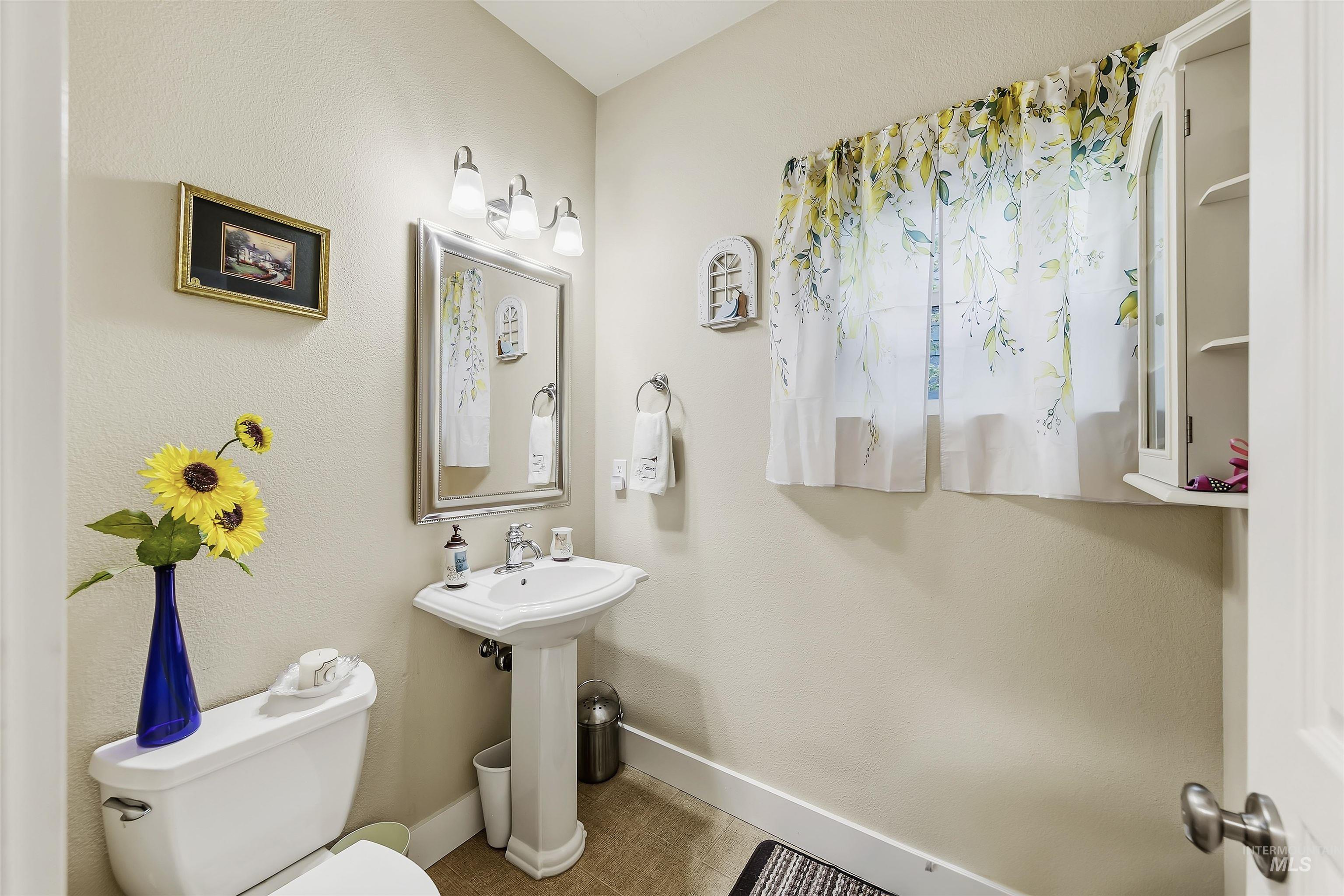 5991 N Willowdale Ln Property Photo 18