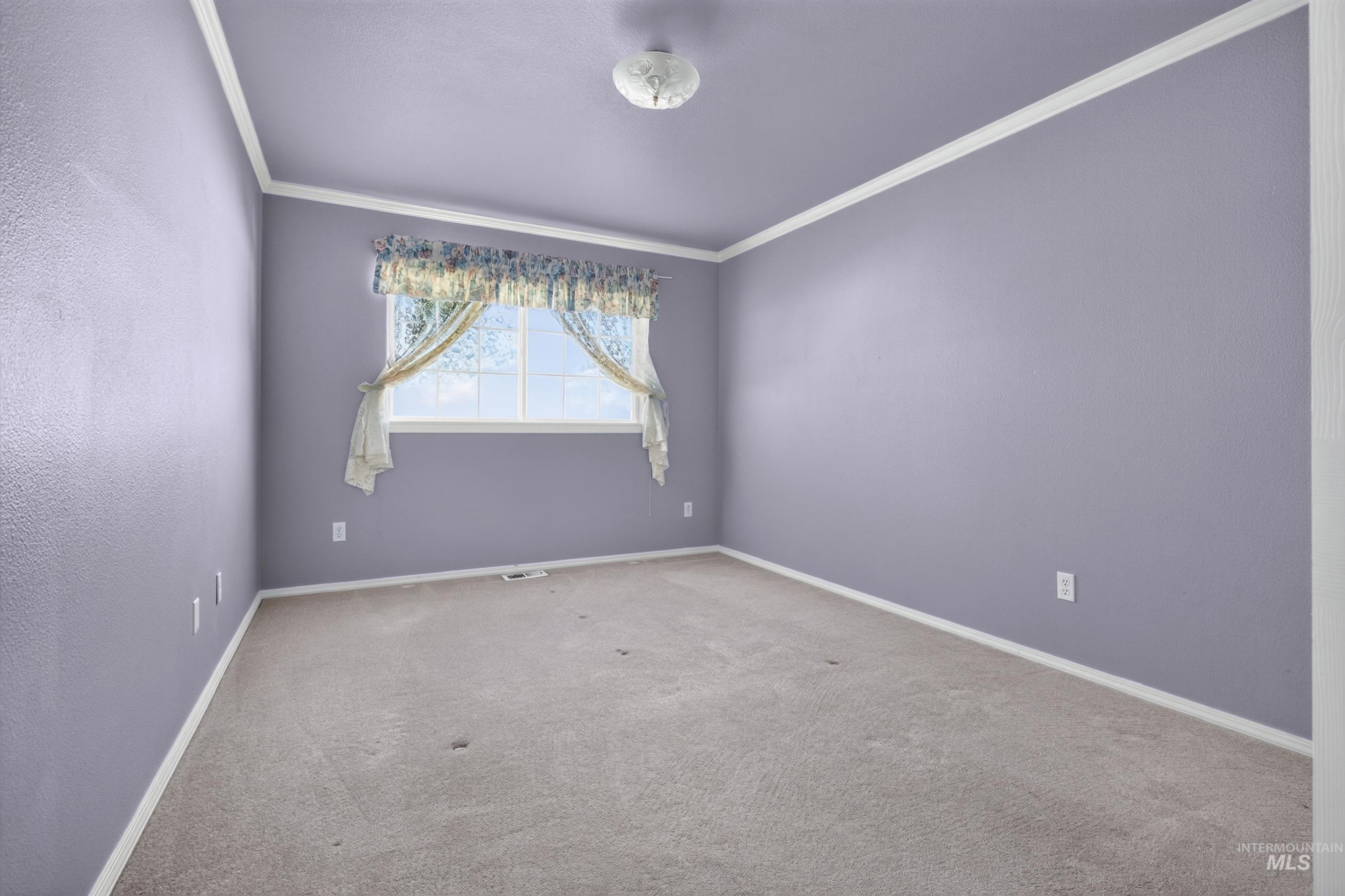 716 W Benton Ave. Property Photo 26