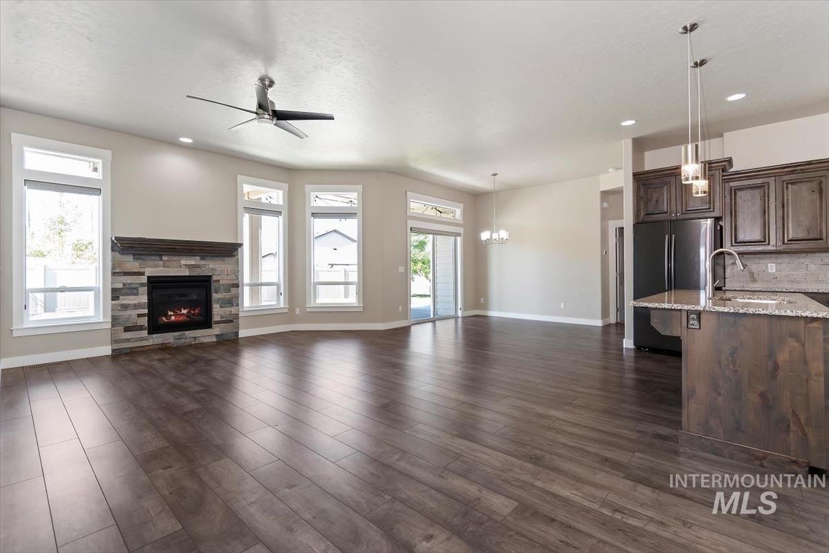 2461 W Herron Ridge Ct Property Photo 4