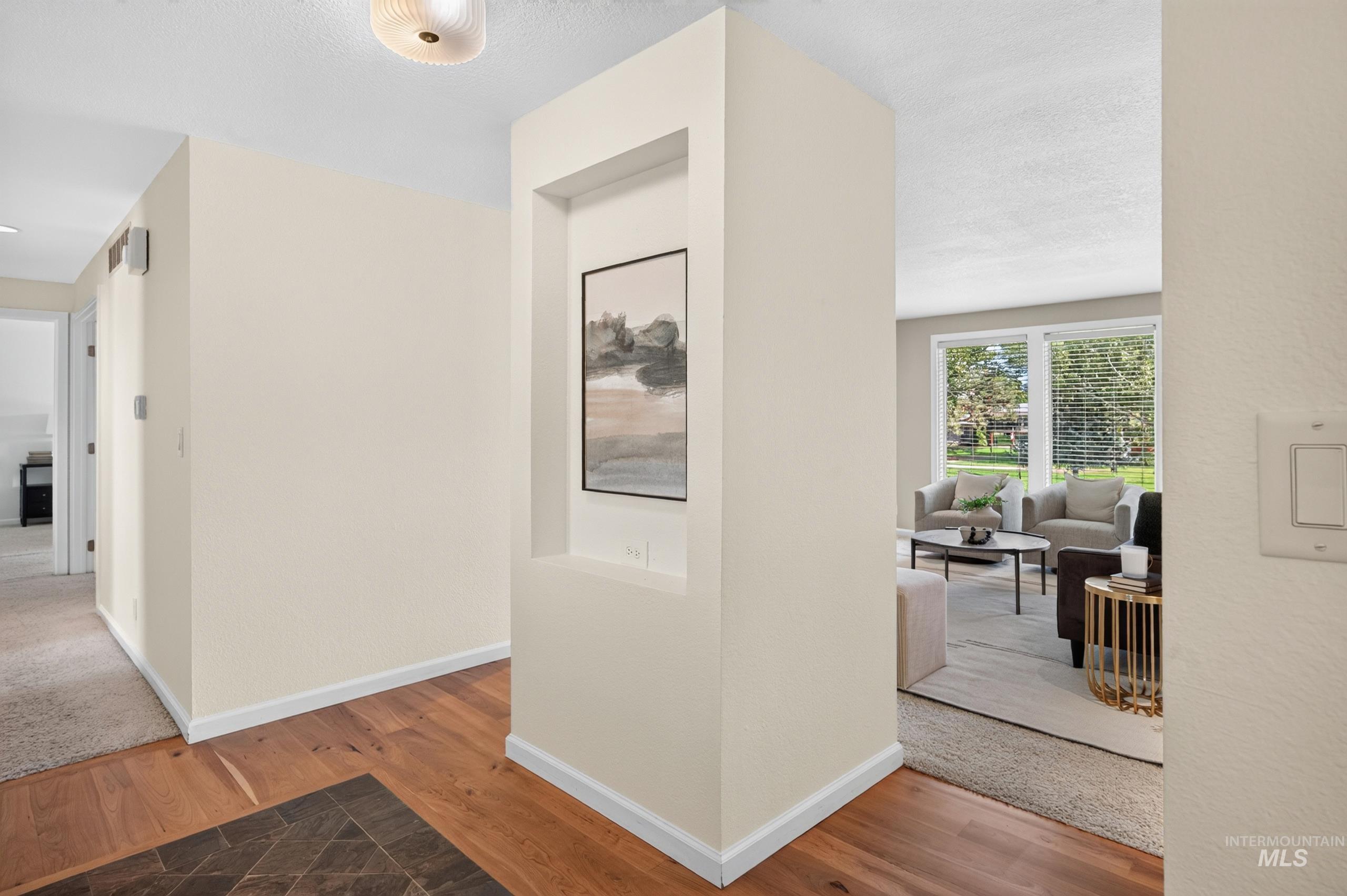 1148 N Eagle Hills Way Property Photo 4