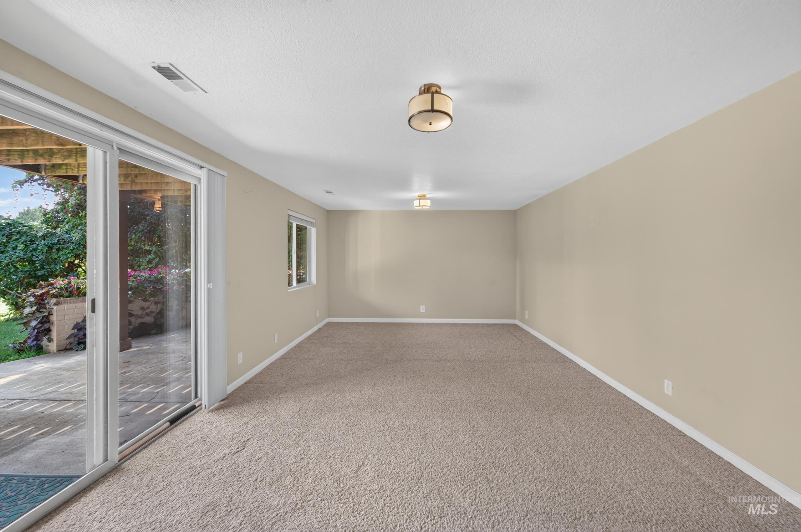 1148 N Eagle Hills Way Property Photo 33