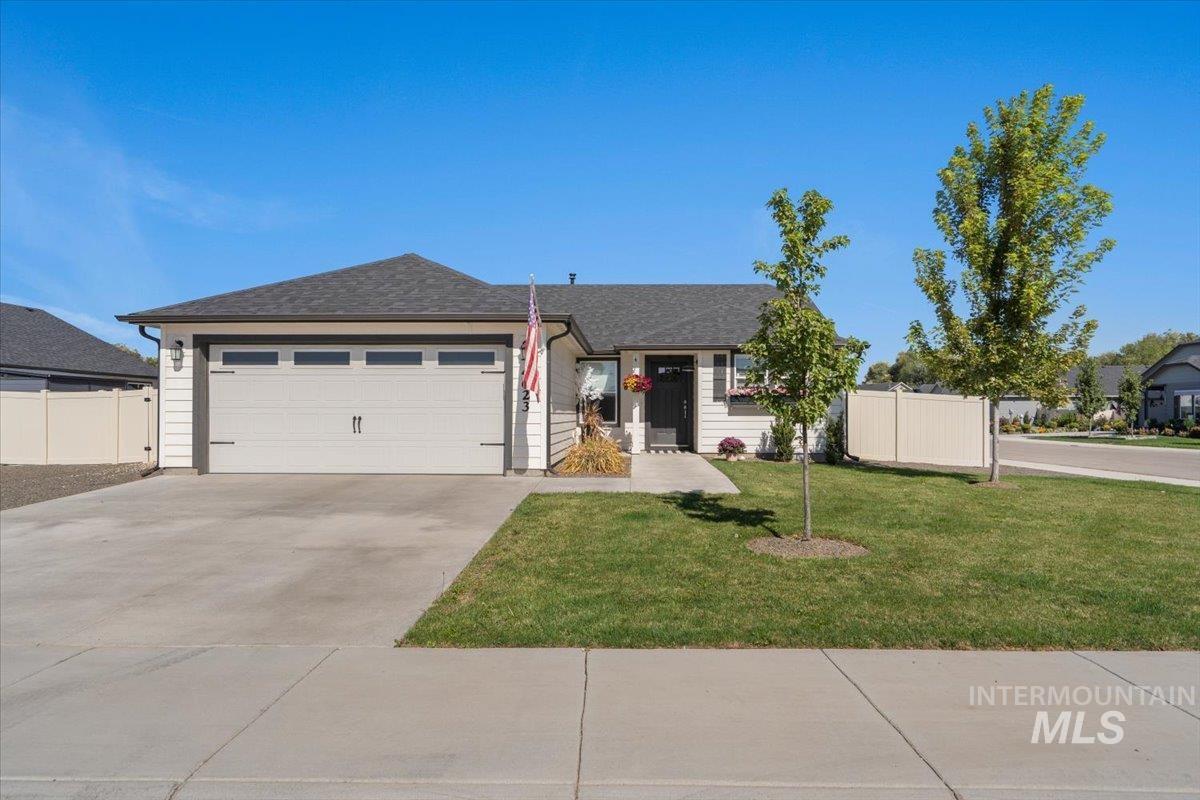 4623 Henley St Property Photo 1