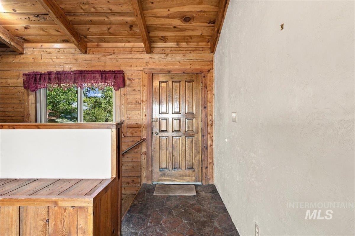 10201 Willis Rd. Property Photo 5