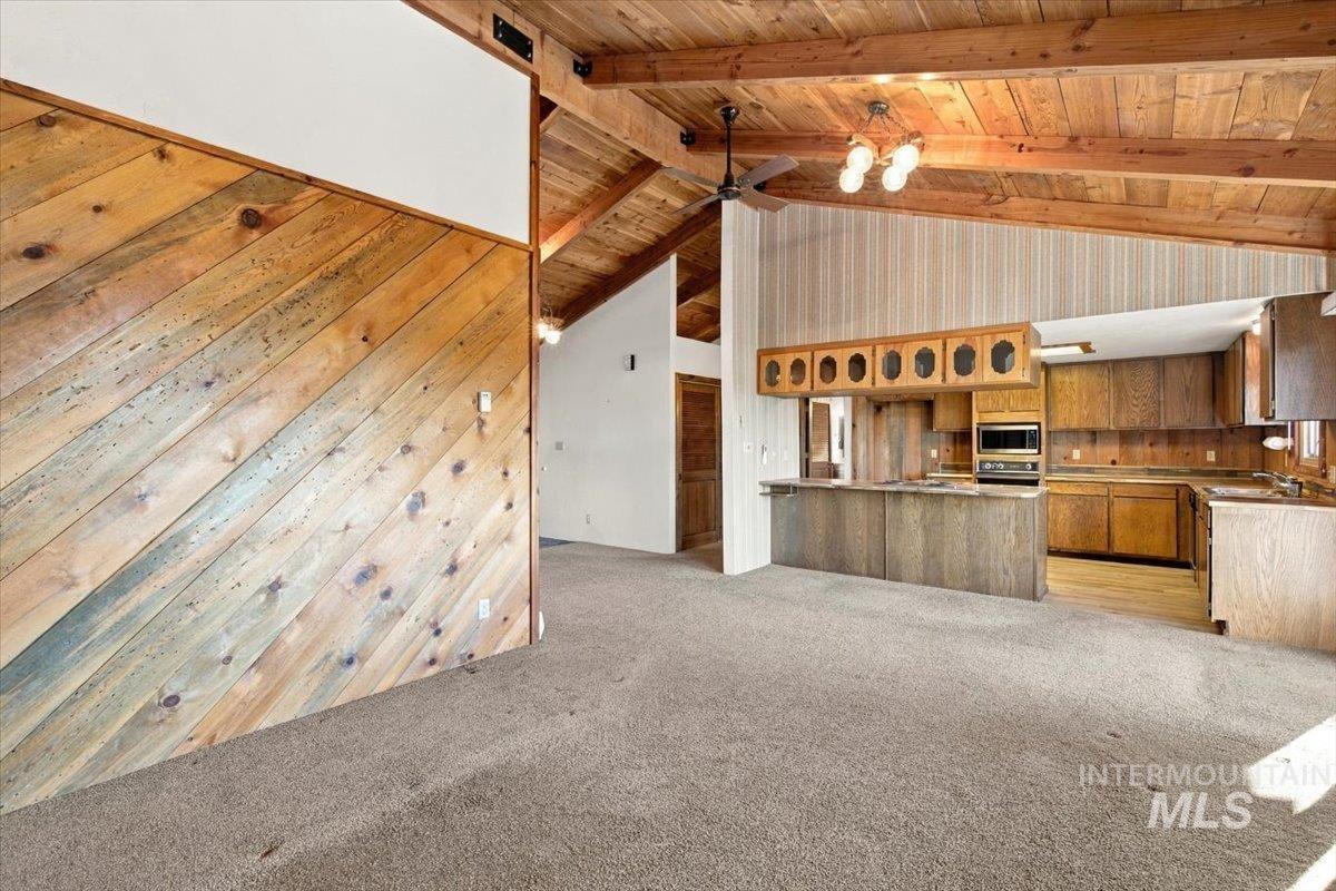 10201 Willis Rd. Property Photo 7