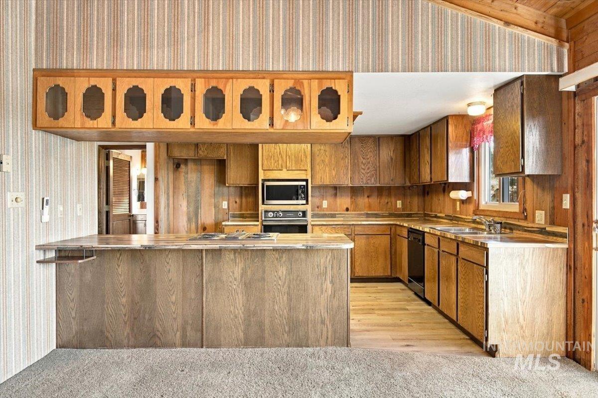10201 Willis Rd. Property Photo 8