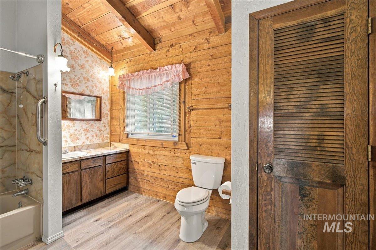 10201 Willis Rd. Property Photo 19