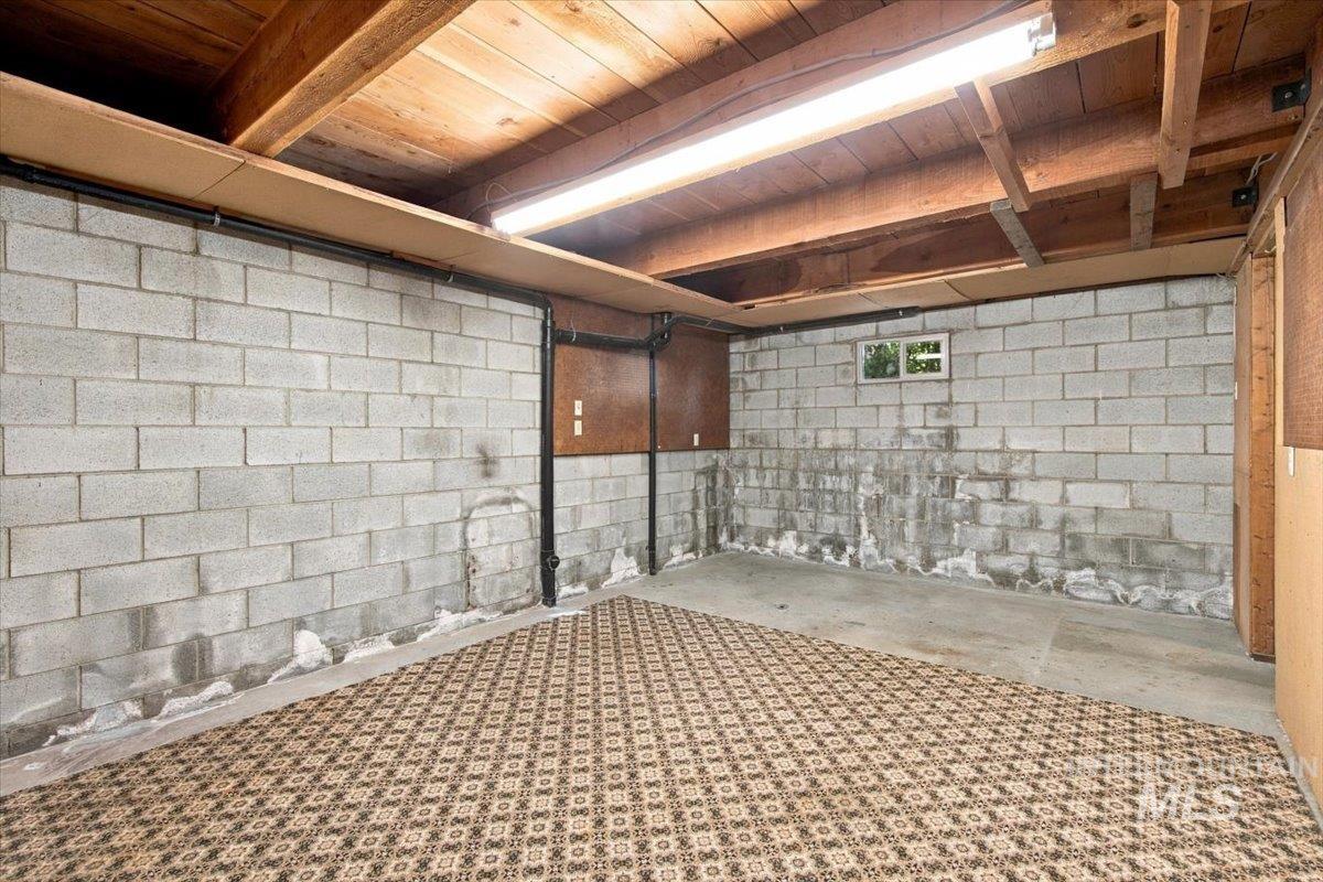 10201 Willis Rd. Property Photo 29