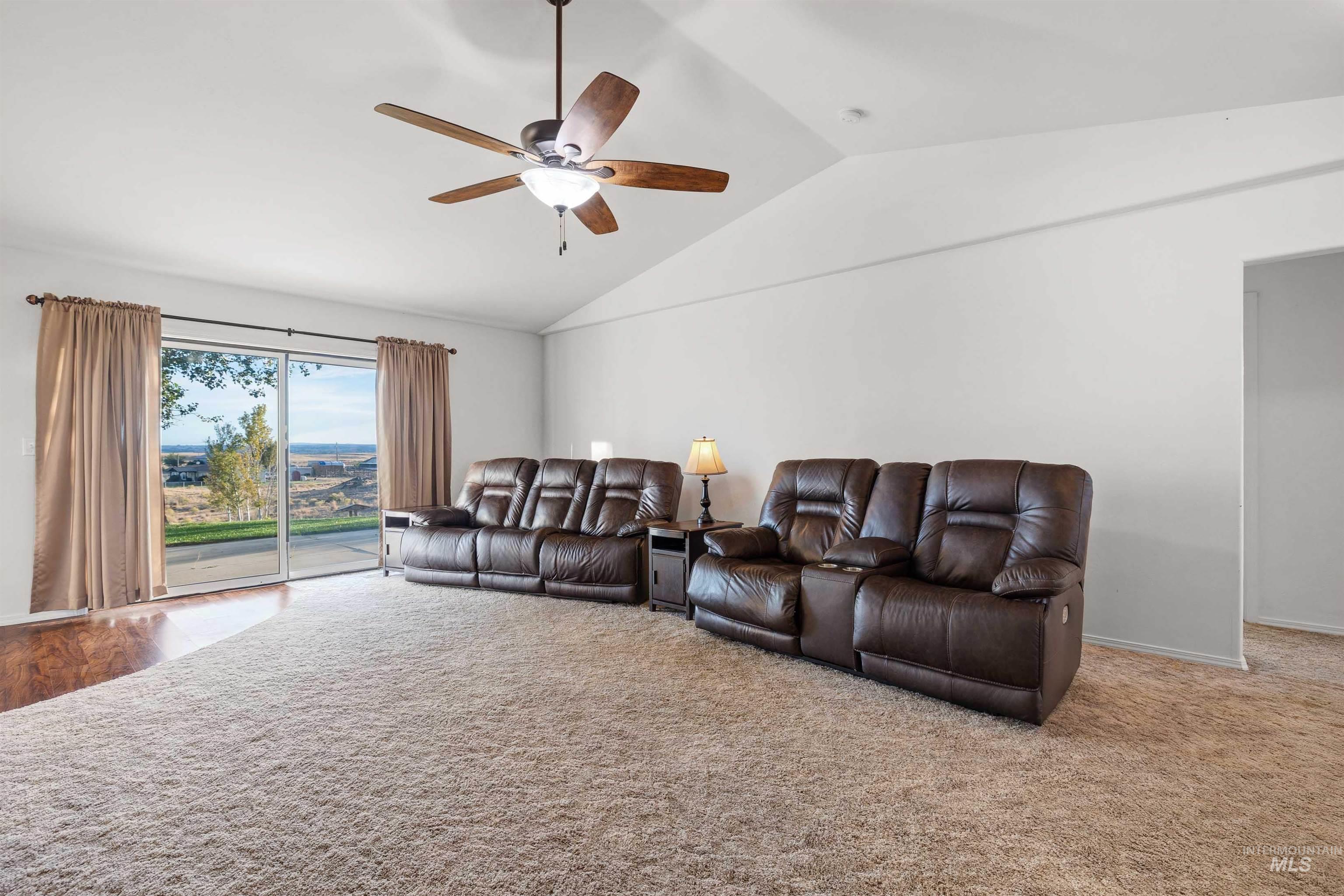 567 Smokey Mountain Dr. Property Photo 8