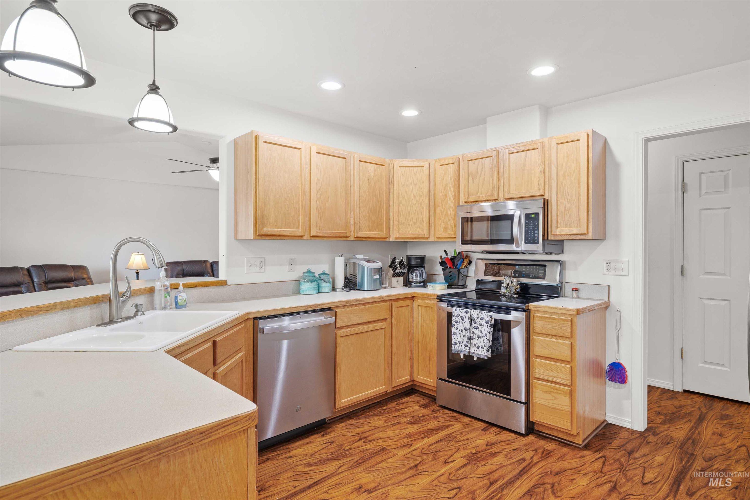 567 Smokey Mountain Dr. Property Photo 11