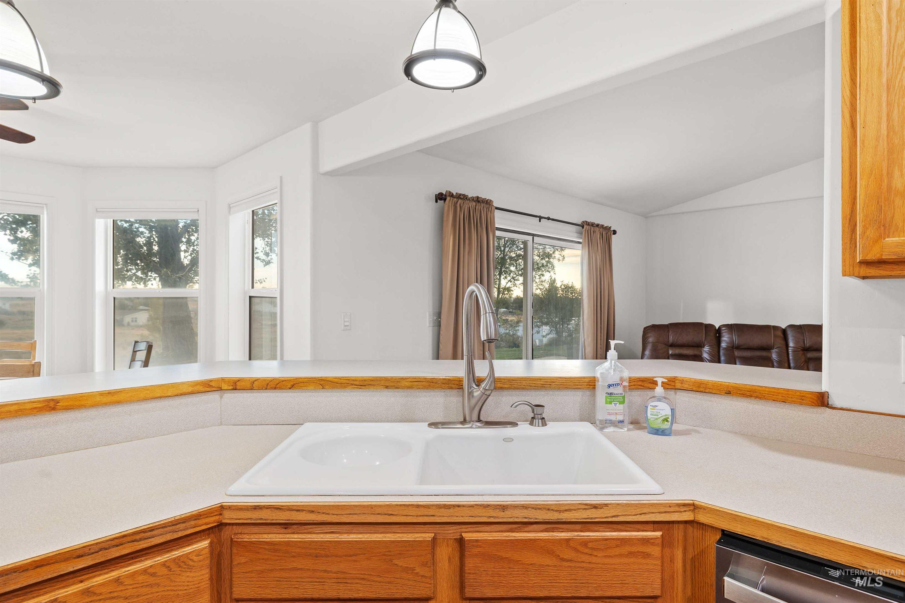 567 Smokey Mountain Dr. Property Photo 12