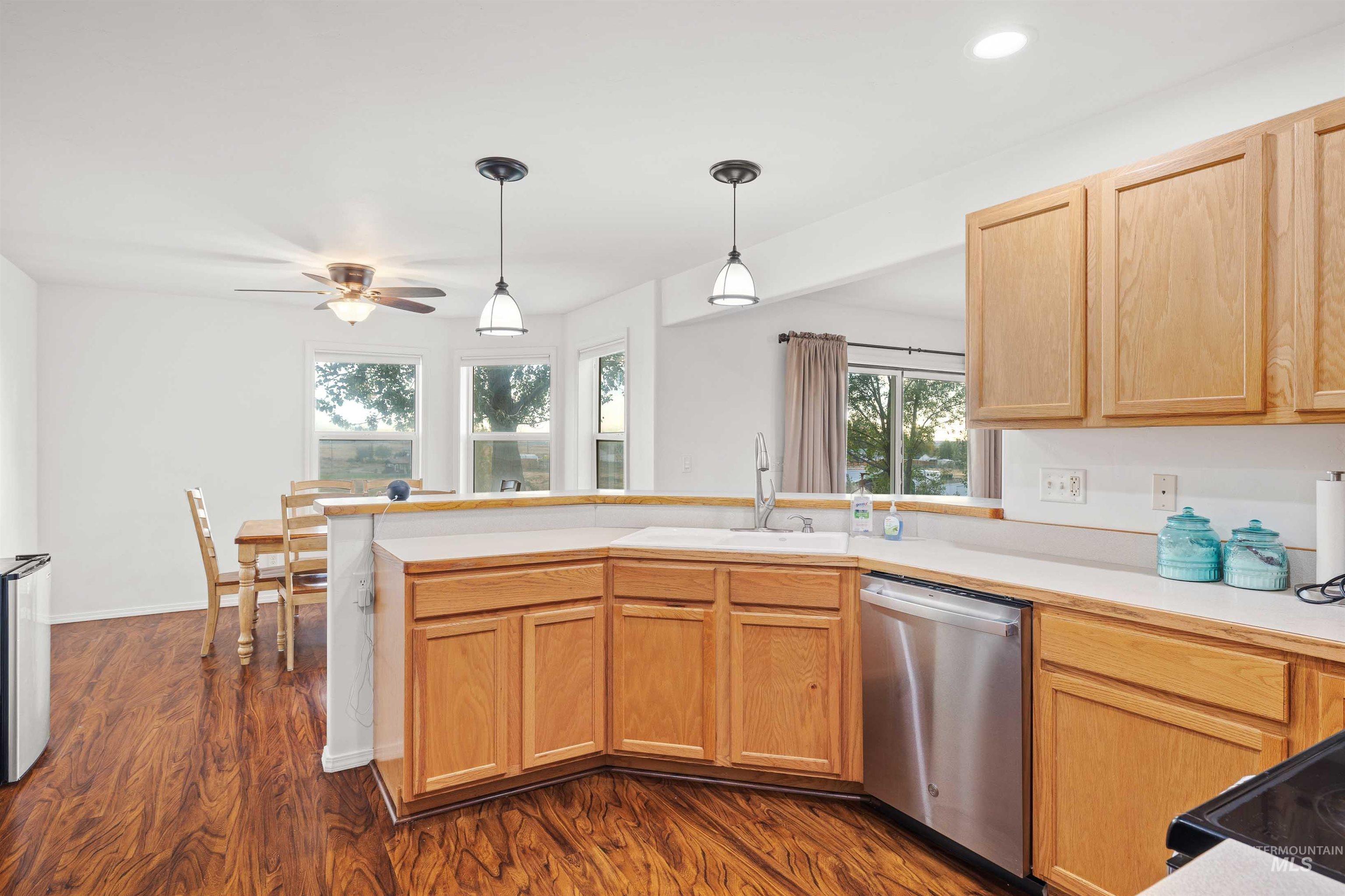567 Smokey Mountain Dr. Property Photo 13