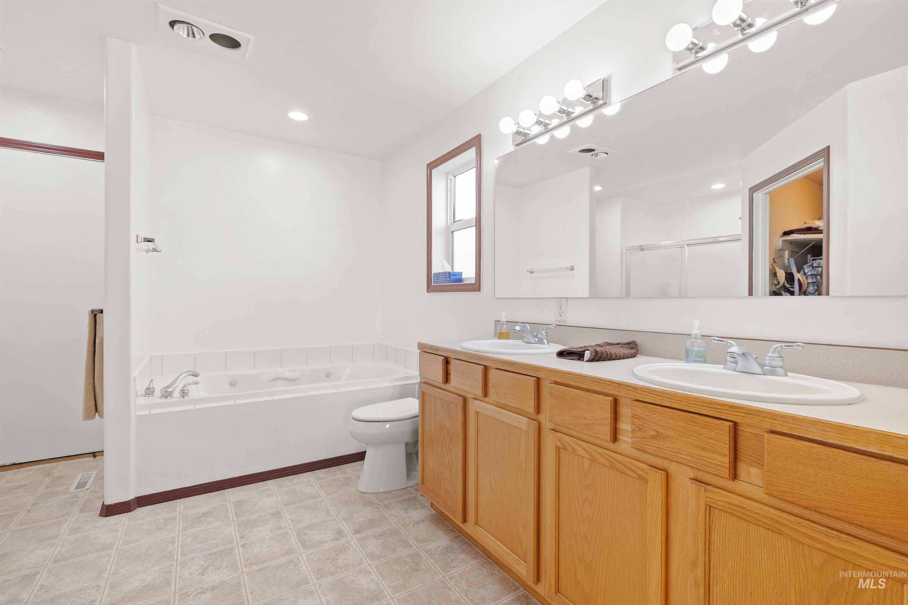 567 Smokey Mountain Dr. Property Photo 17