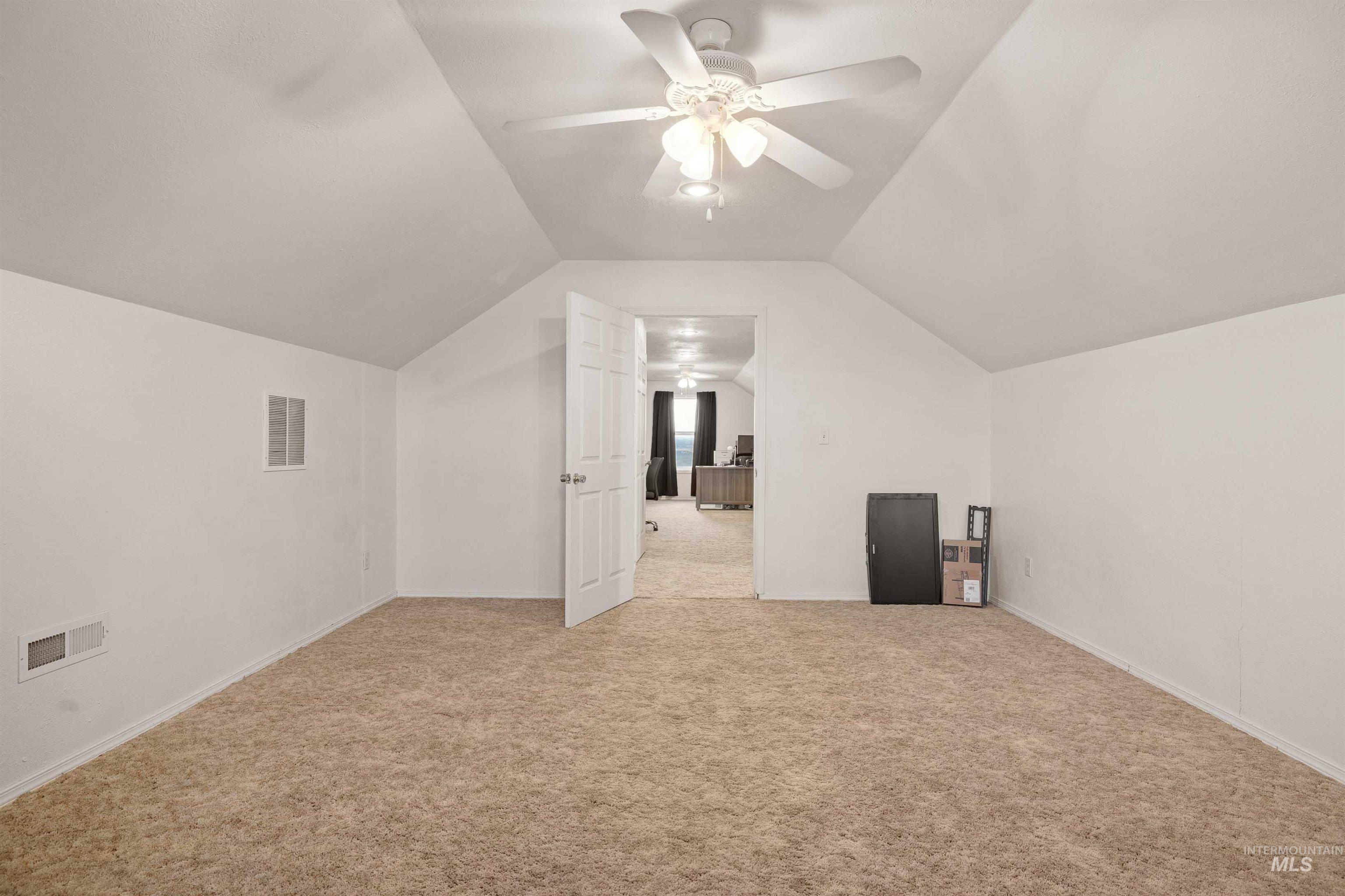 567 Smokey Mountain Dr. Property Photo 28