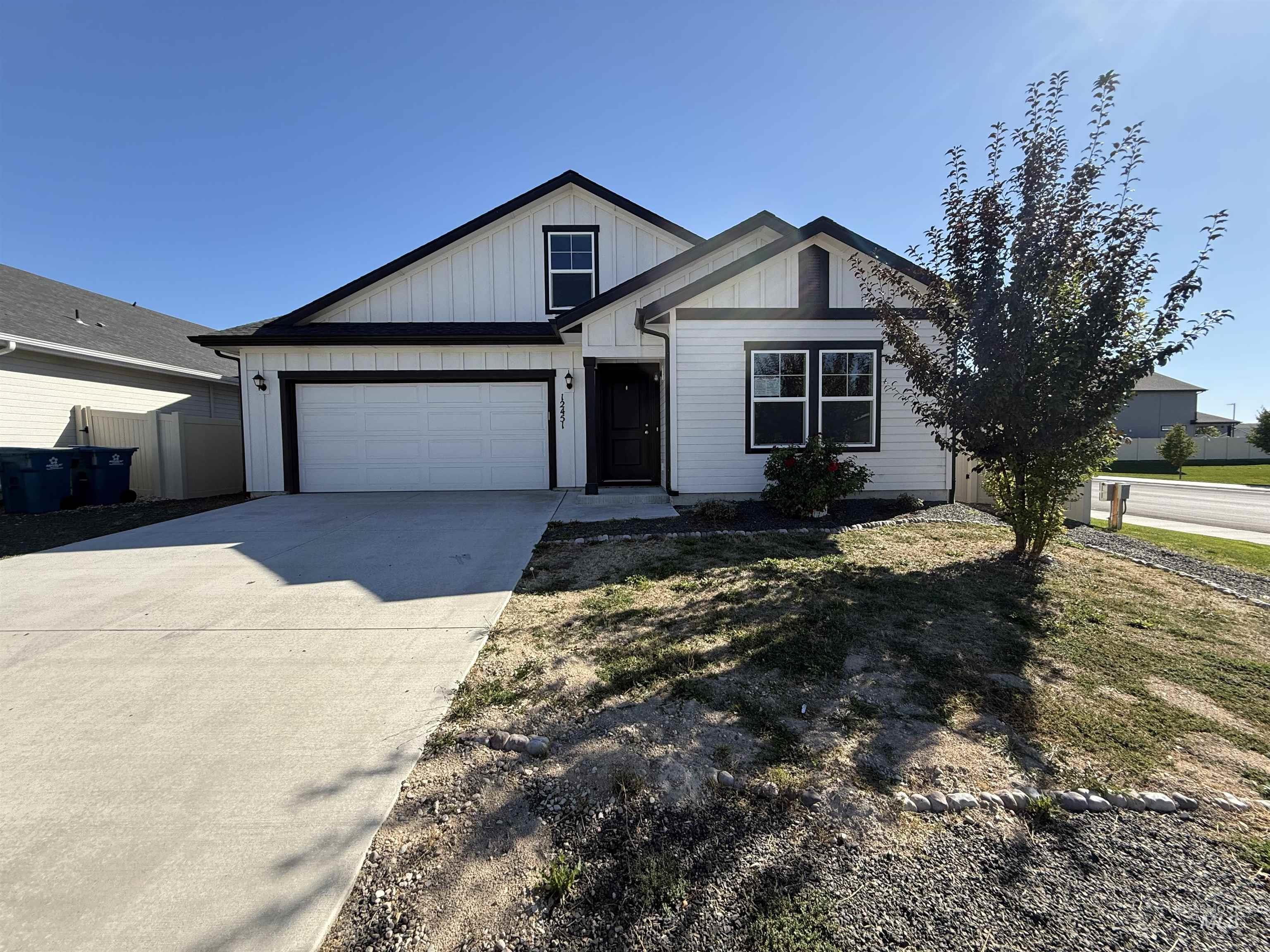 12451 Varga St Property Photo 1