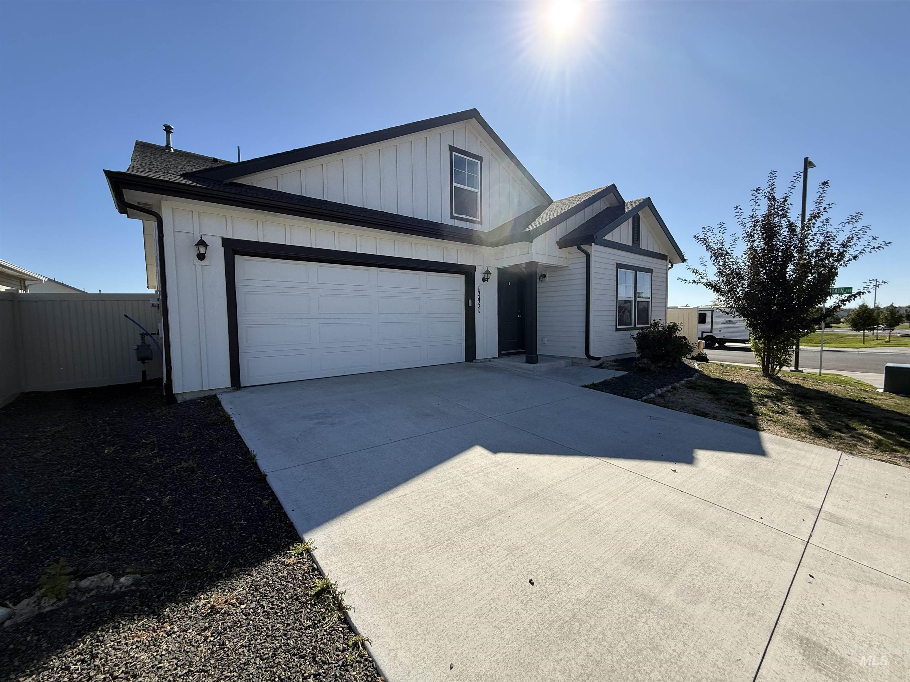 12451 Varga St Property Photo 2