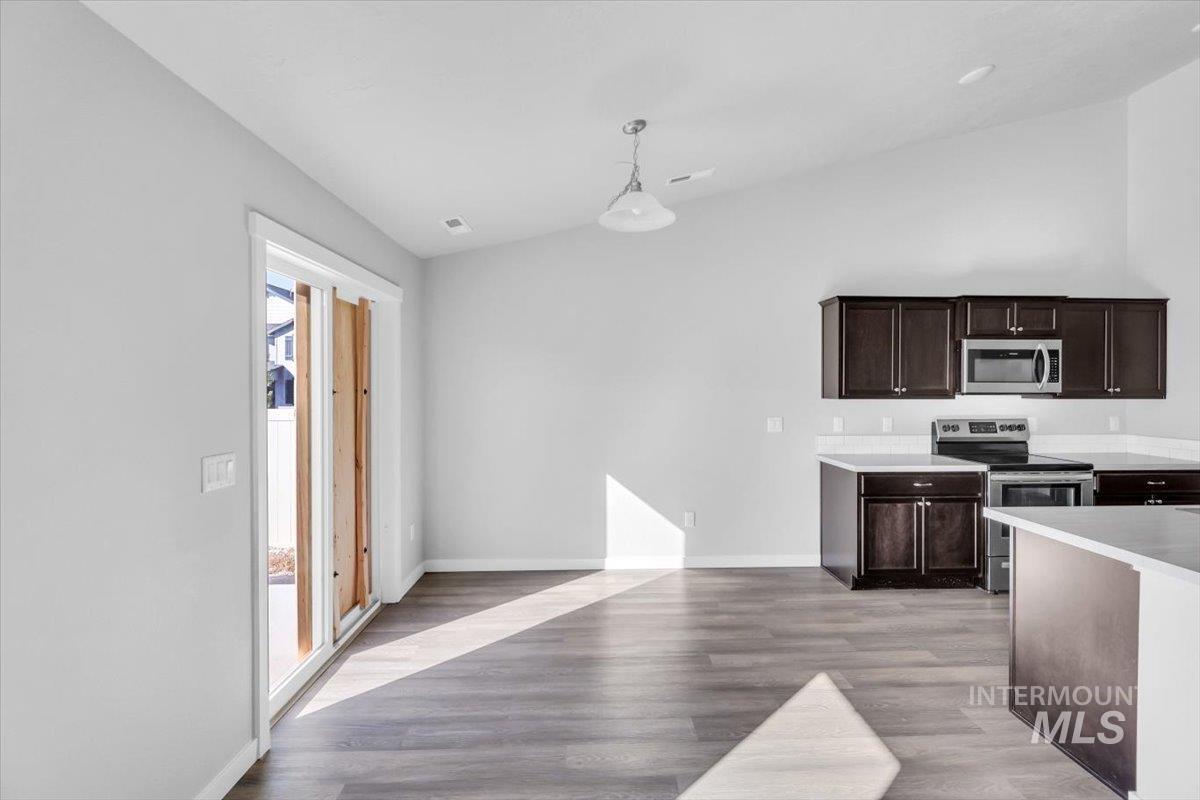 12451 Varga St Property Photo 7