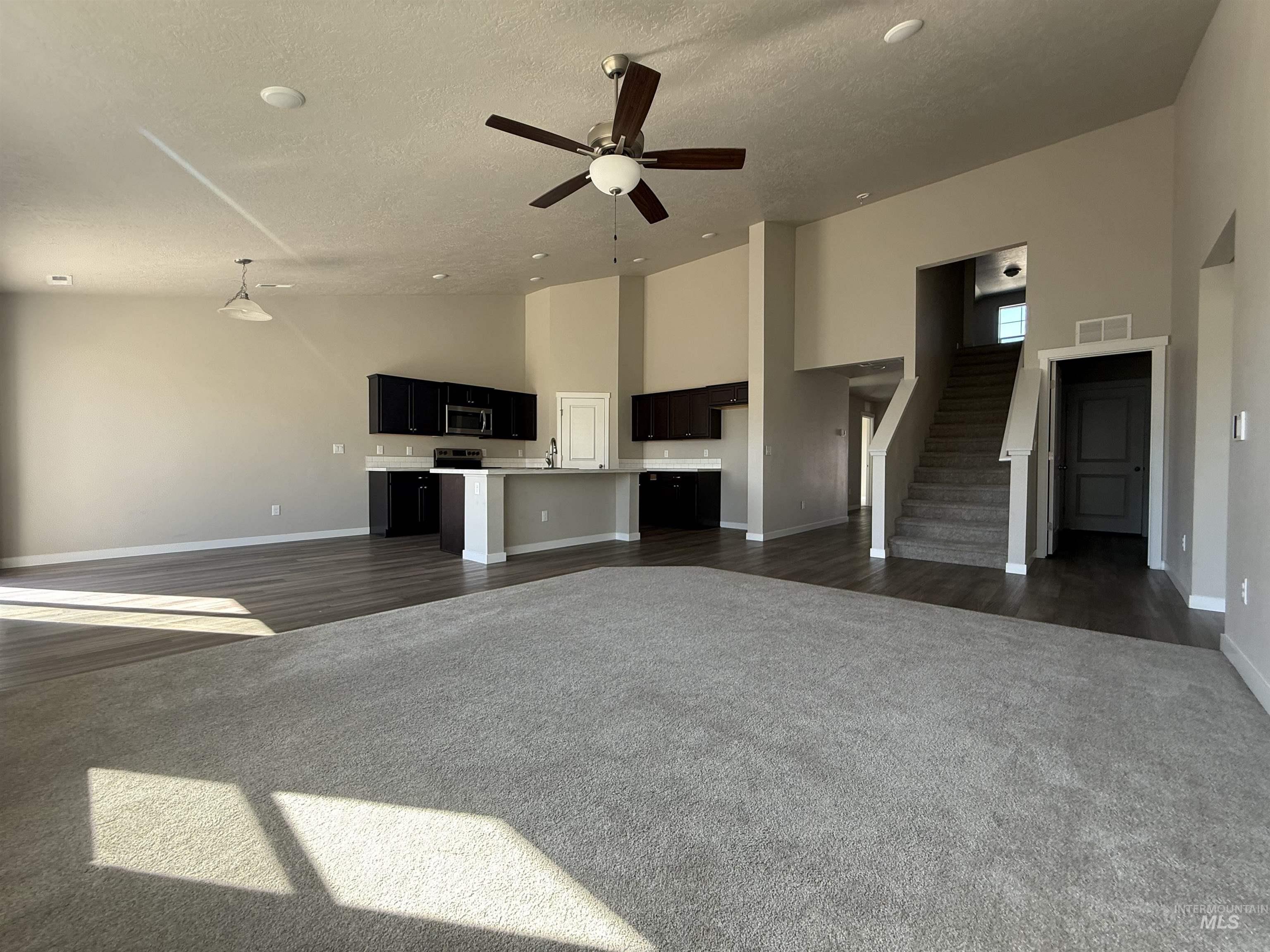 12451 Varga St Property Photo 12