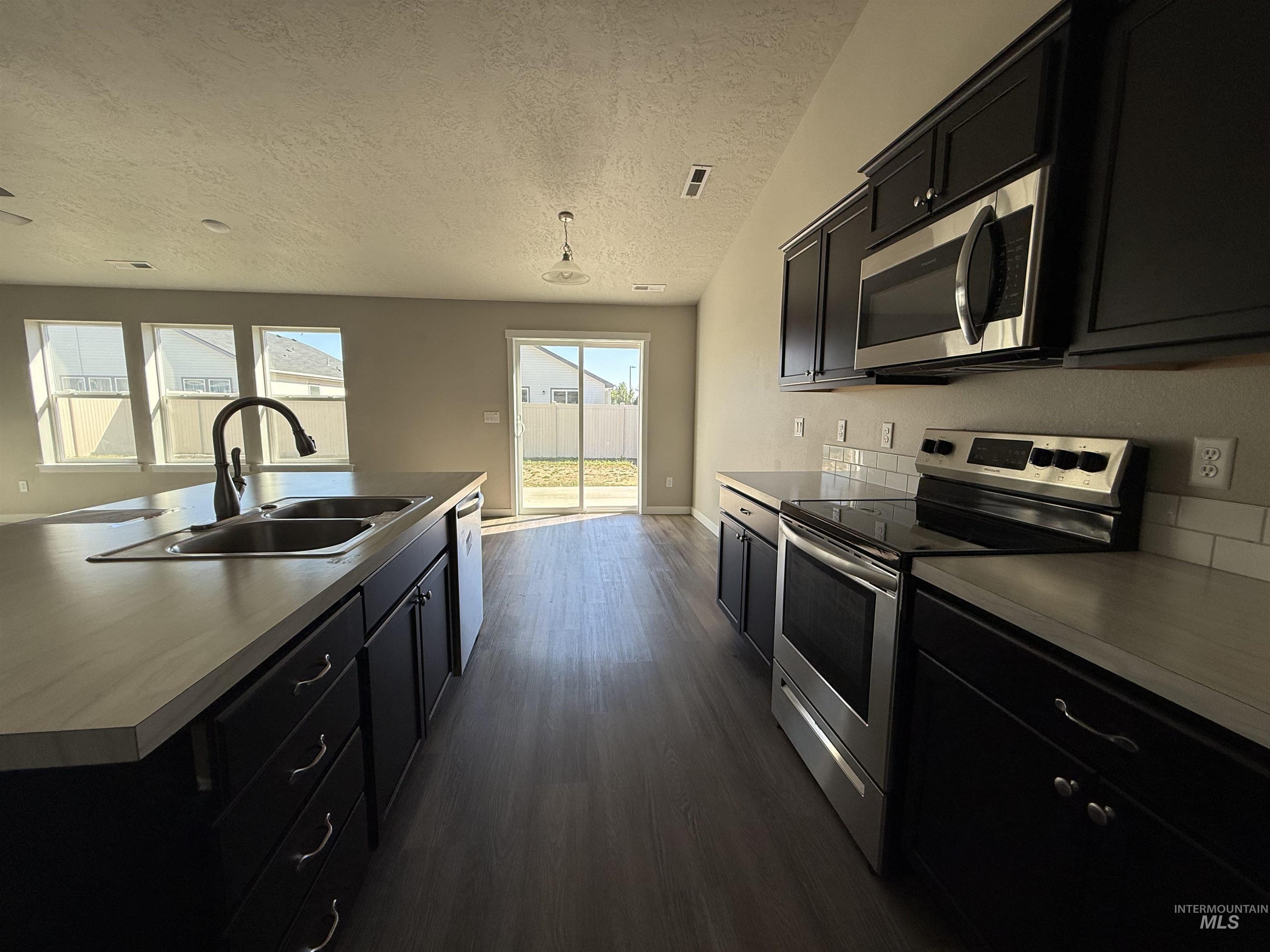 12451 Varga St Property Photo 16
