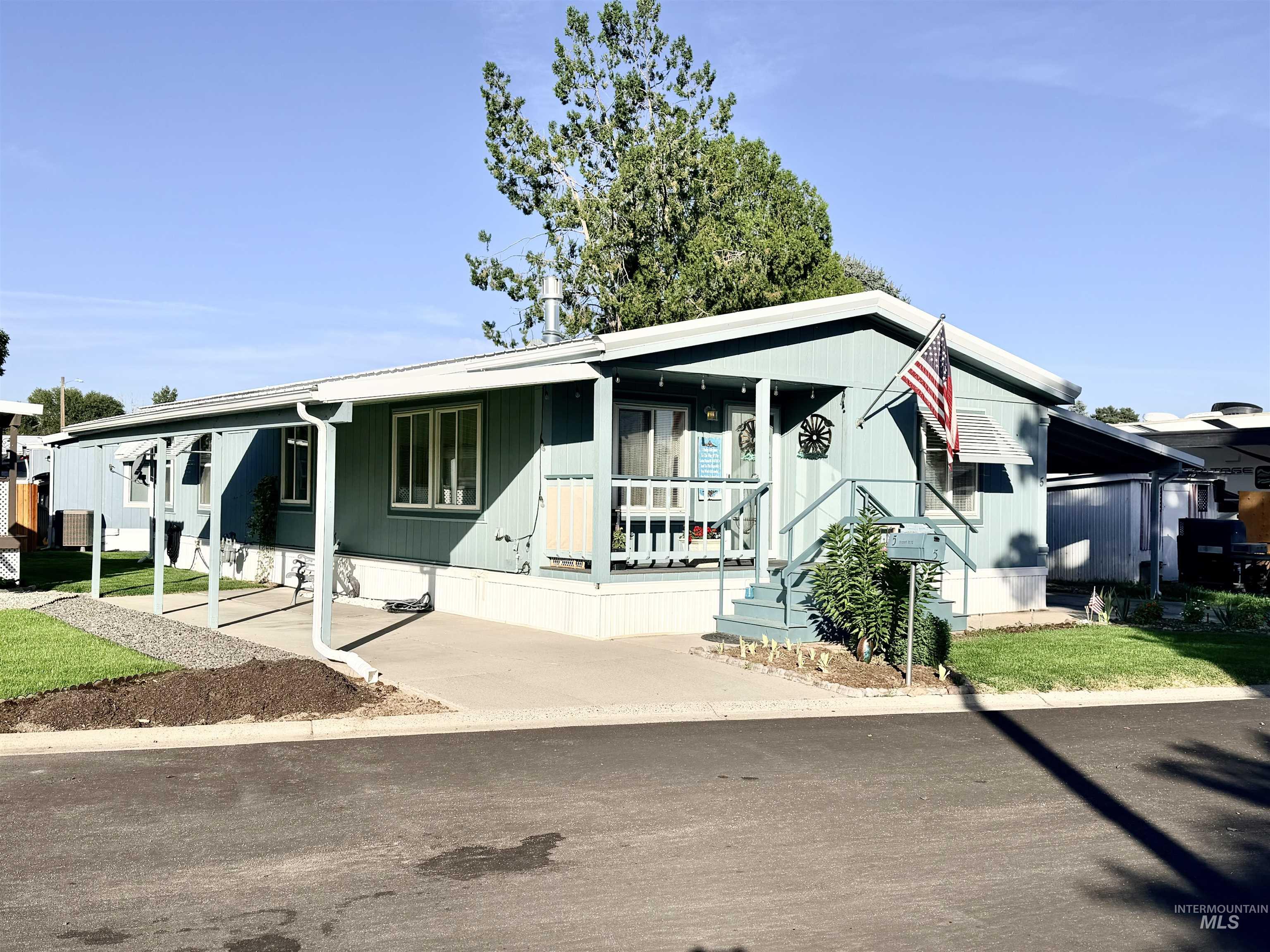 5 Freedom Dr Property Photo 2