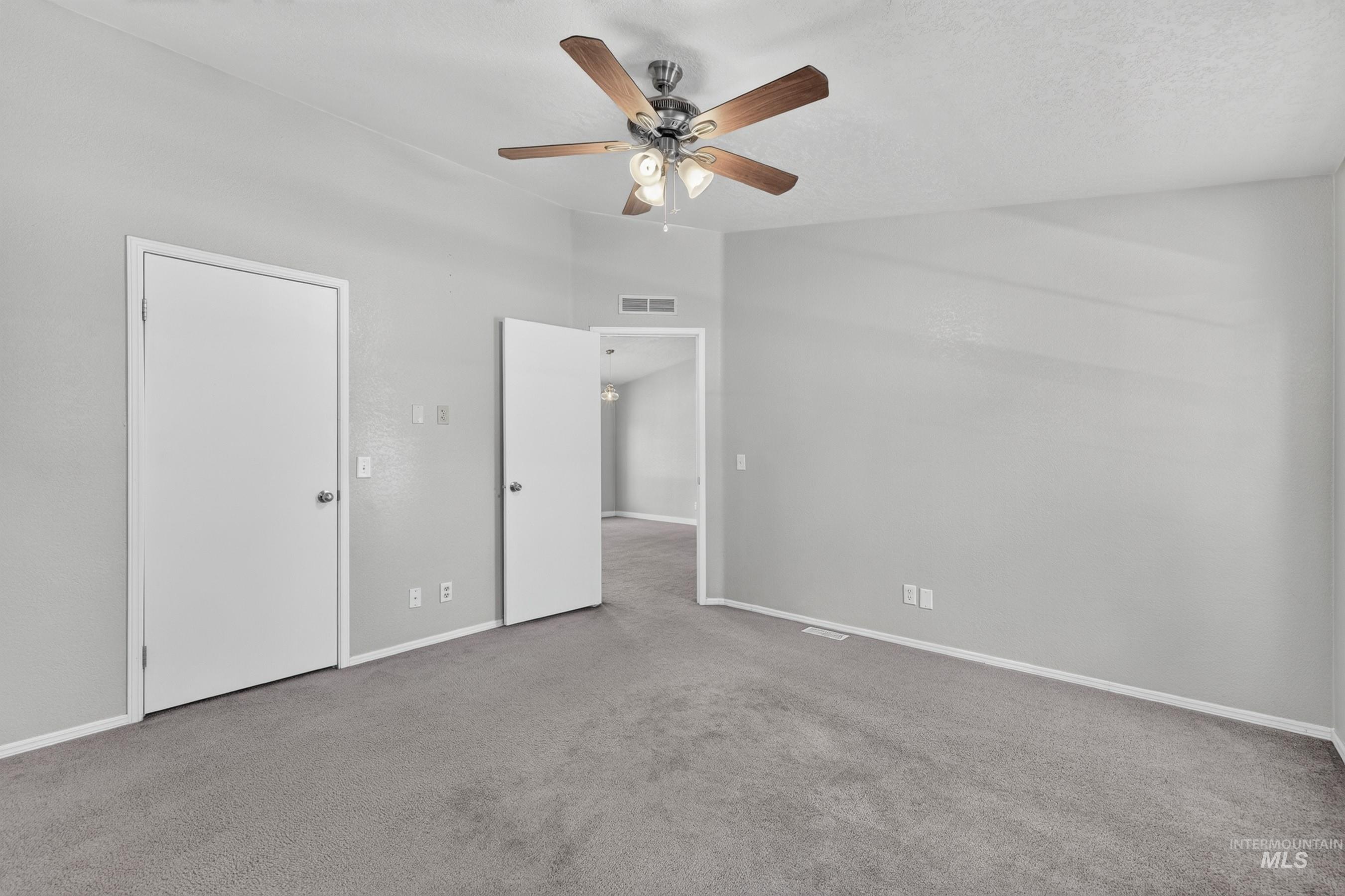 223 Angus Lane Property Photo 15