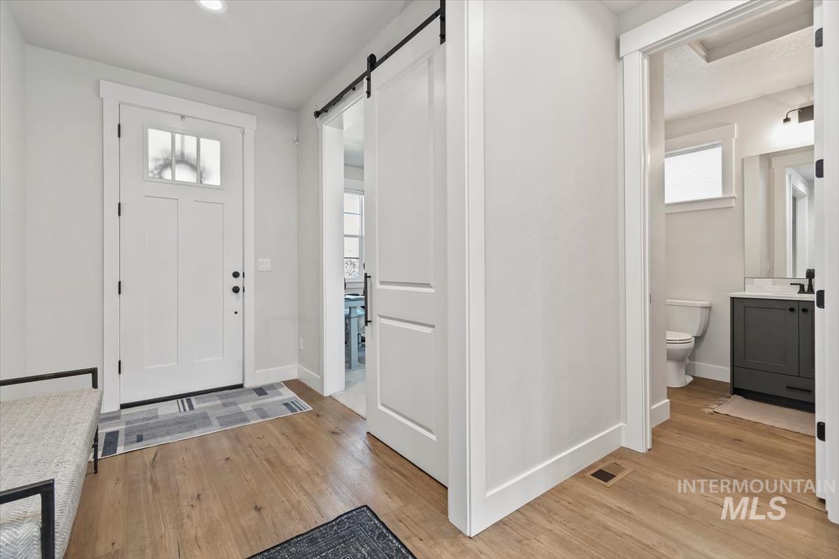 10393 Millgrain St. Property Photo 6