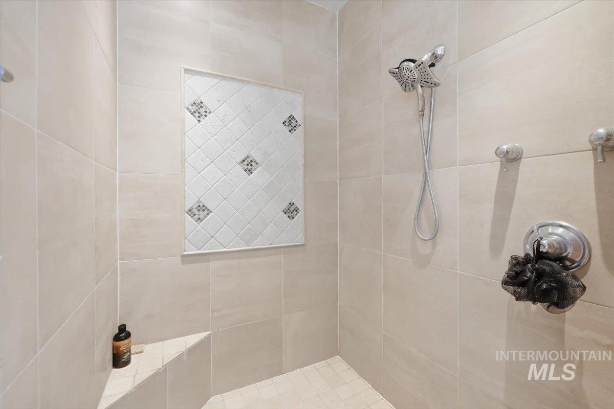 4054 N Beaham Pl Property Photo 28