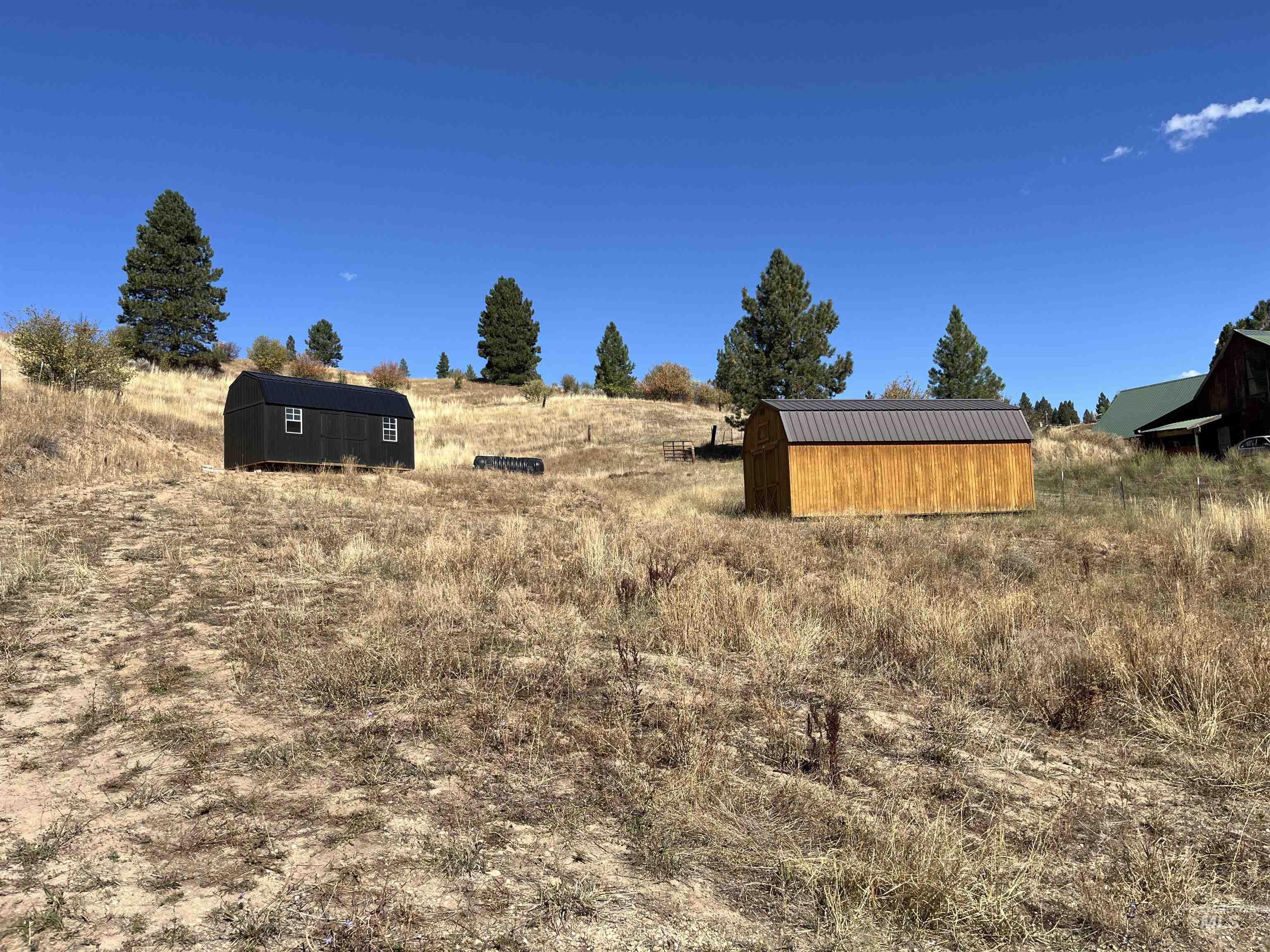 2 War Path Rd Property Photo 3