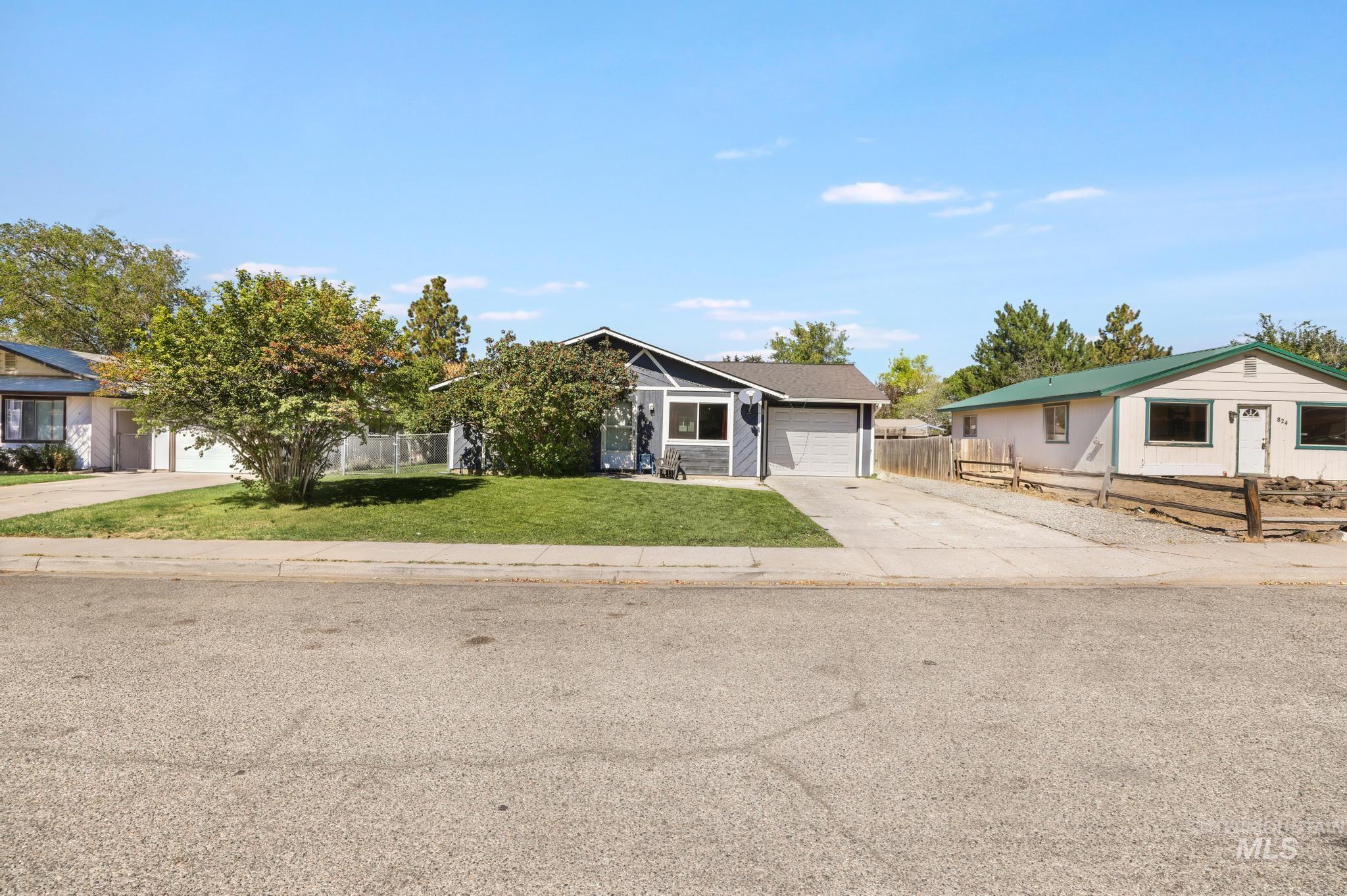818 19th Ave E Property Photo 9