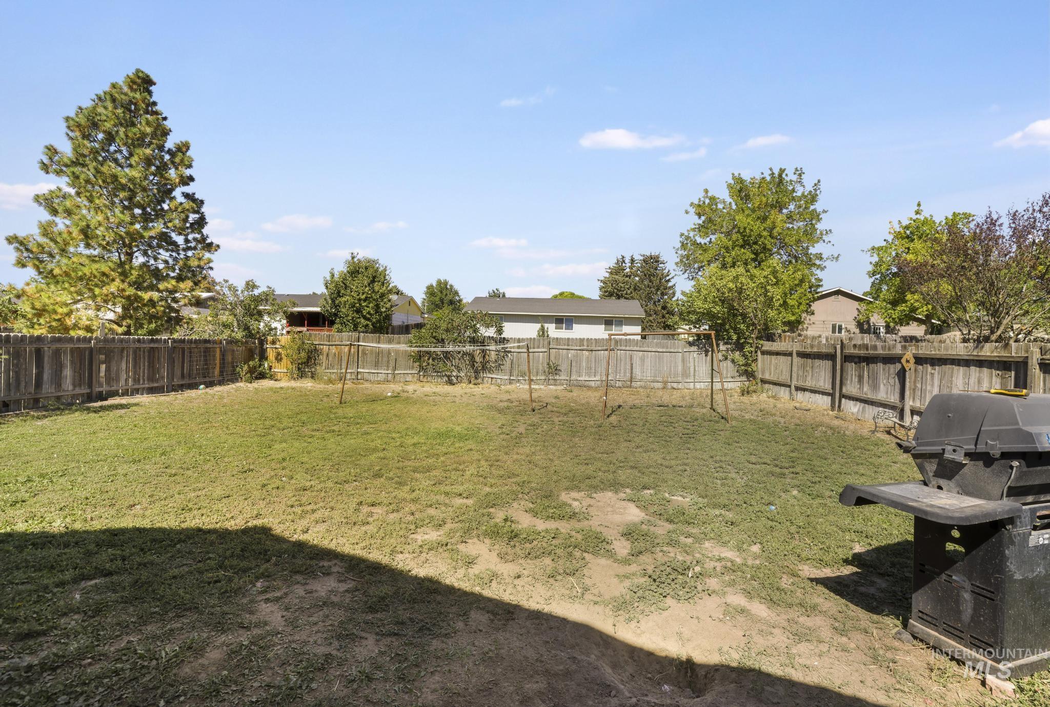 818 19th Ave E Property Photo 35