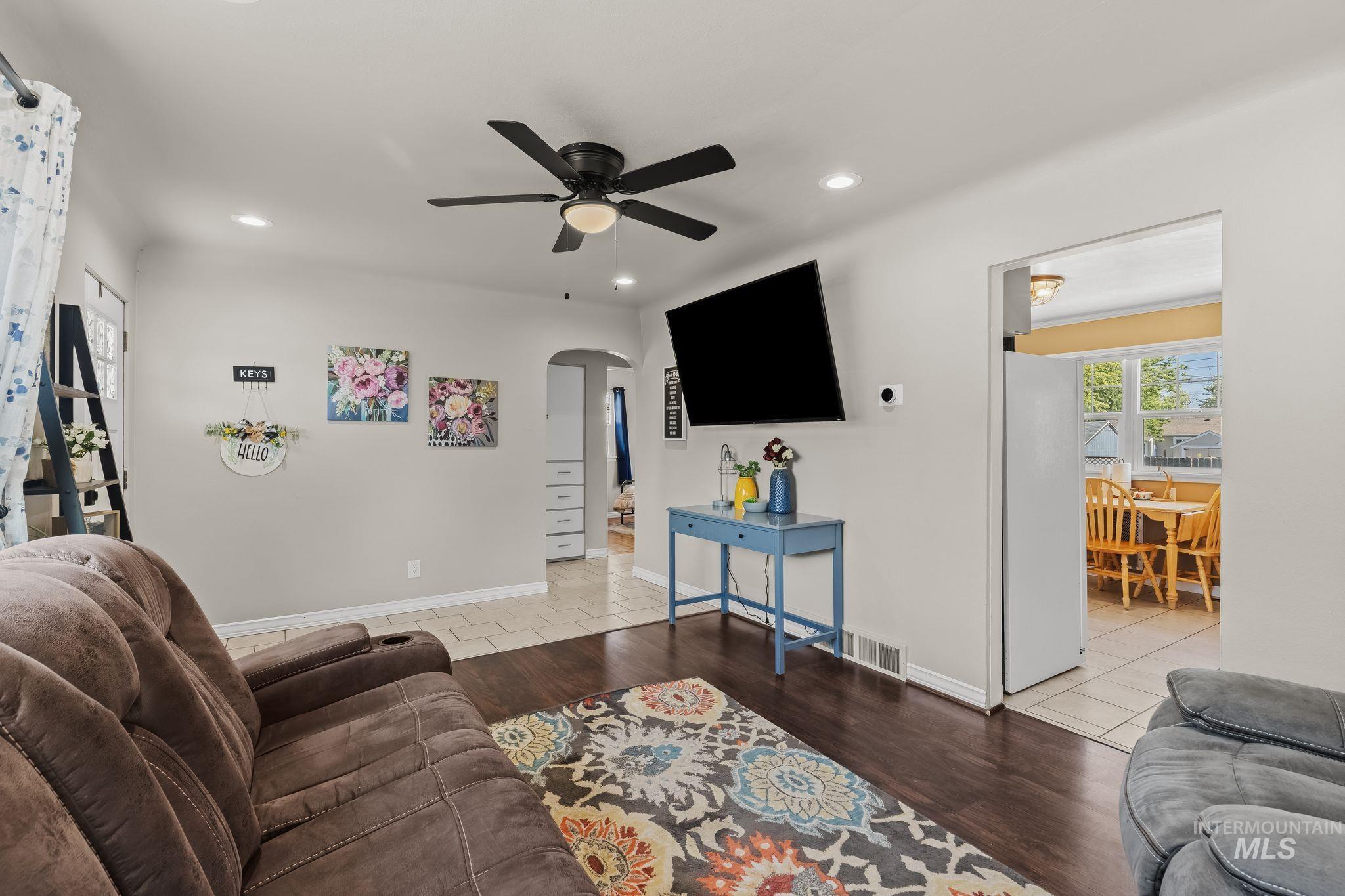 835 12th Street Property Photo 5