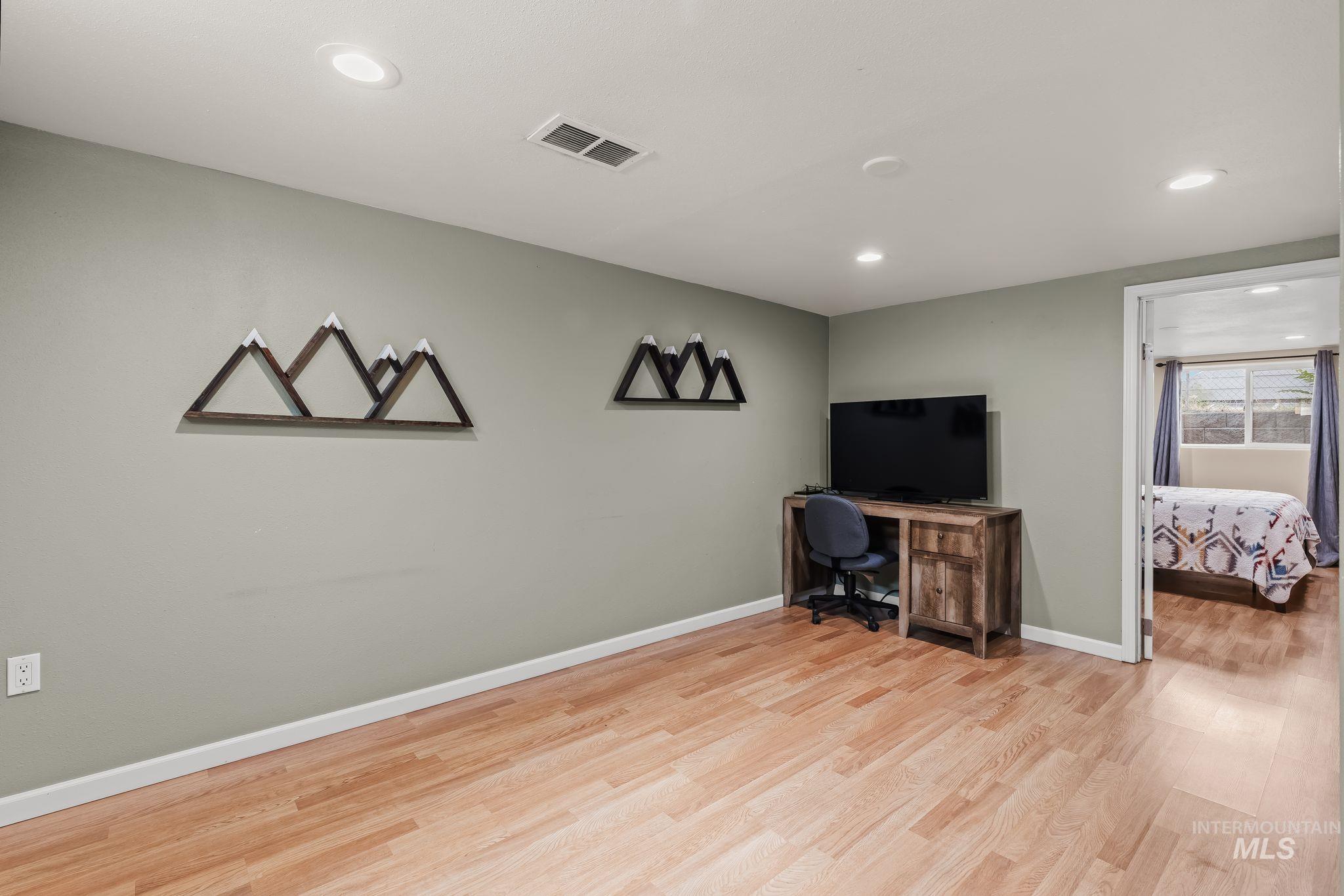 835 12th Street Property Photo 18