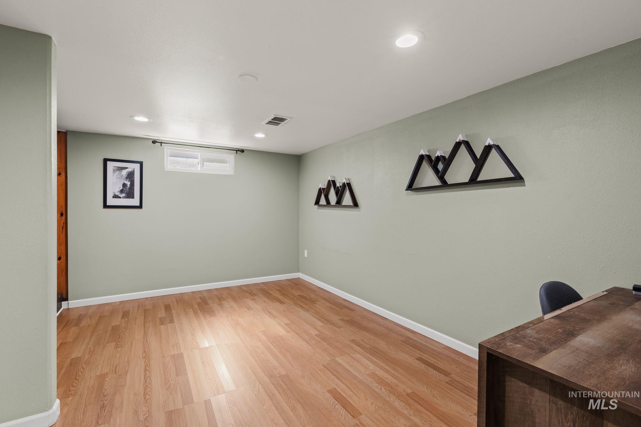 835 12th Street Property Photo 20