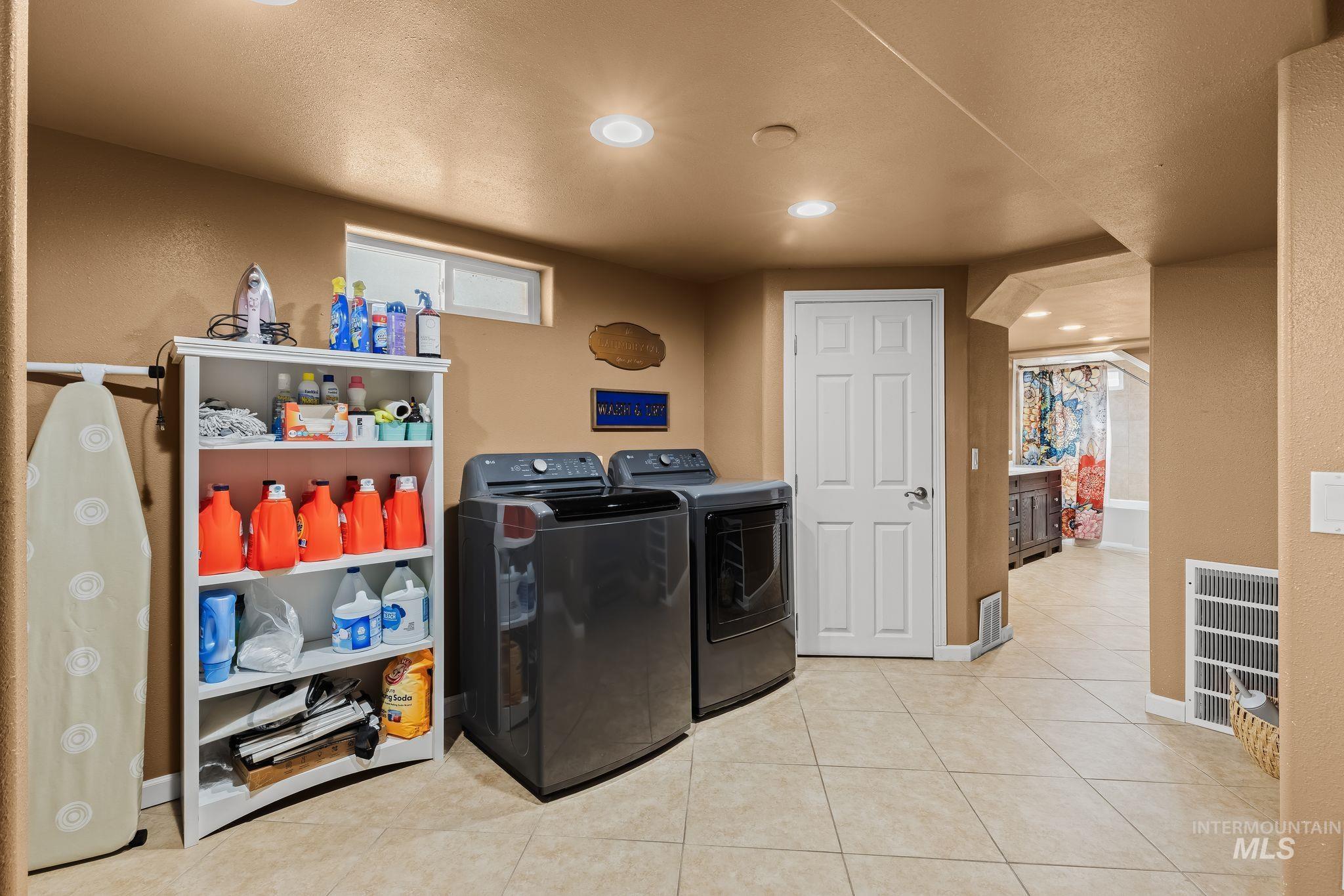 835 12th Street Property Photo 24