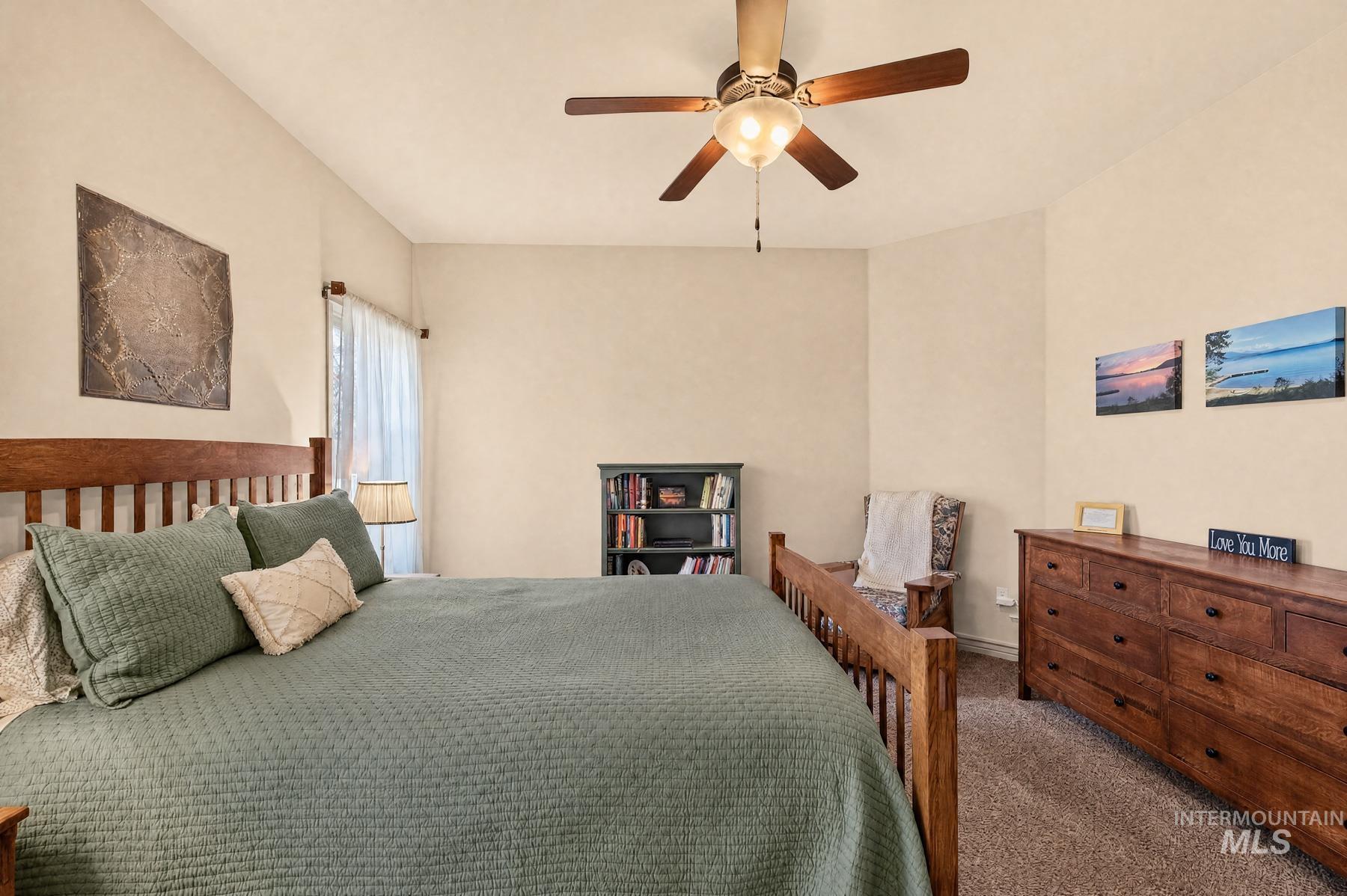 1424 W Raelin Drive Property Photo 12
