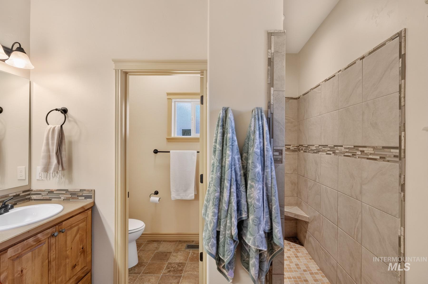 1424 W Raelin Drive Property Photo 13